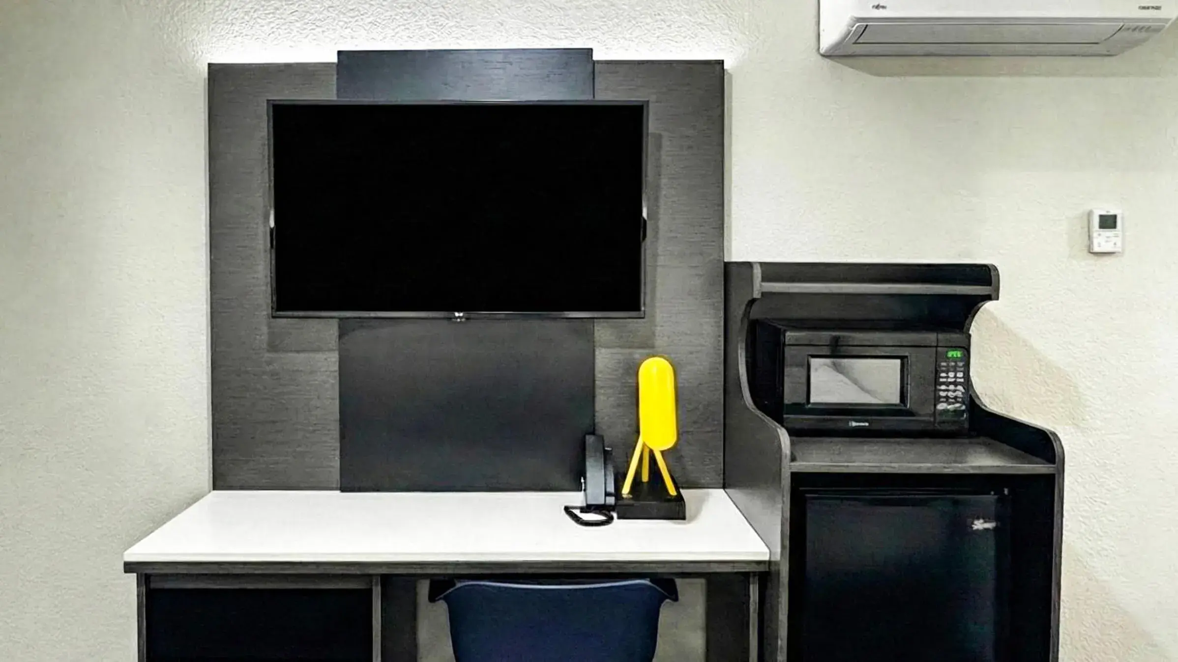 View (from property/room) in Motel 6-Atascadero, CA View (from property/room) in Motel 6-Atascadero, CA