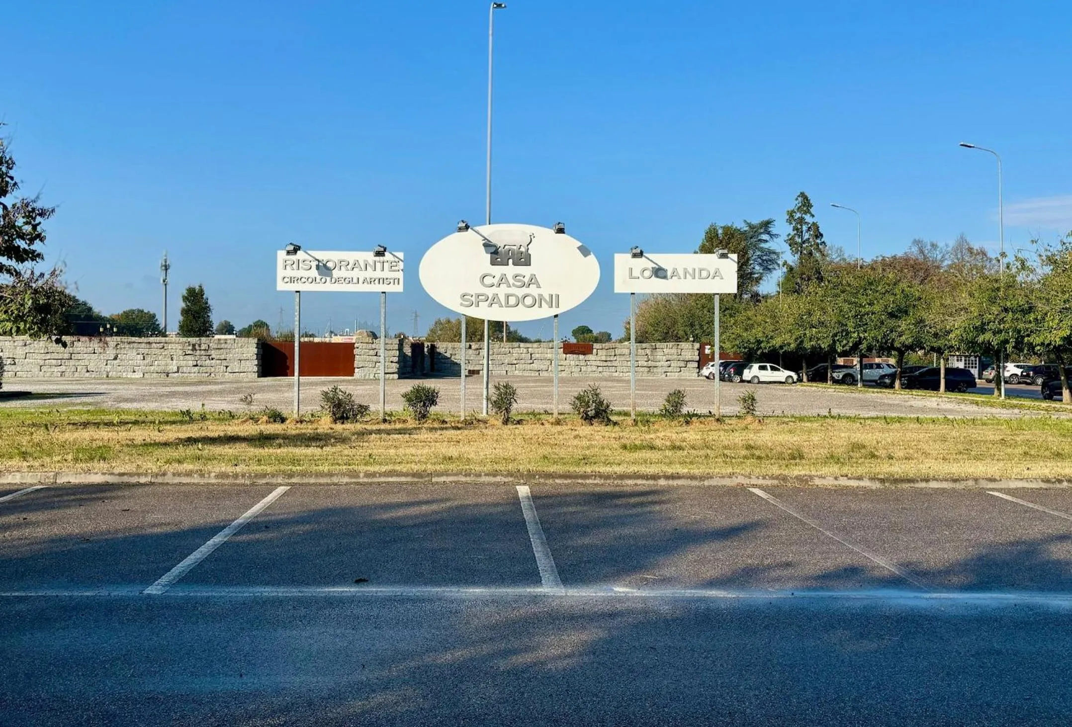 Parking in Locanda di Casa Spadoni