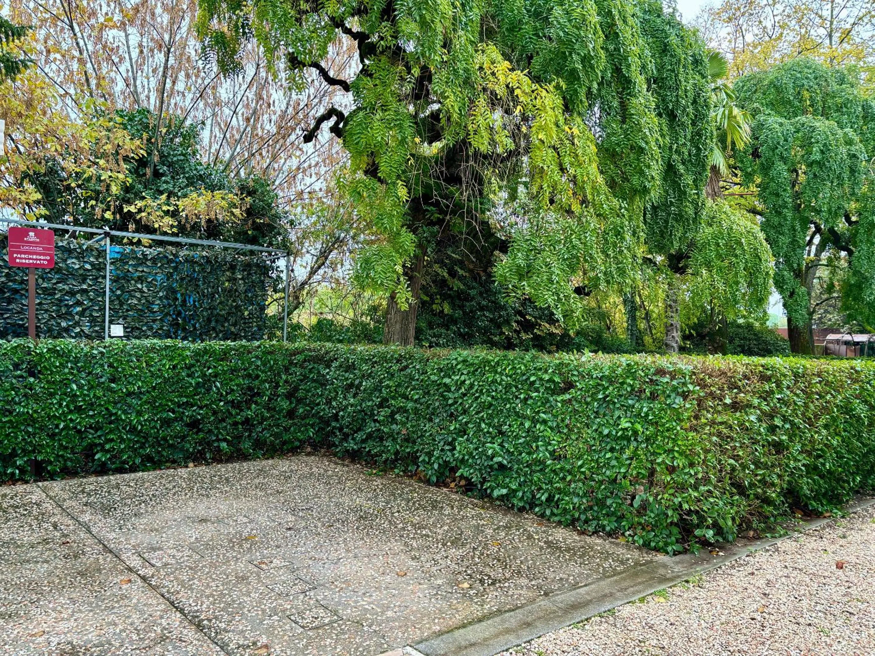 Parking in Locanda di Casa Spadoni