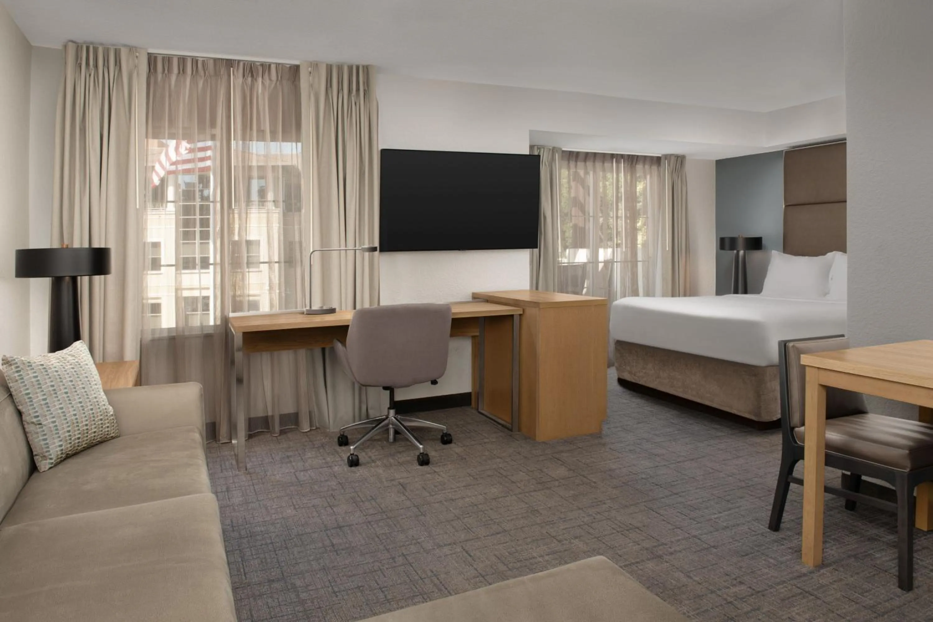 Photo of the whole room, Bed in Residence Inn Palo Alto Los Altos