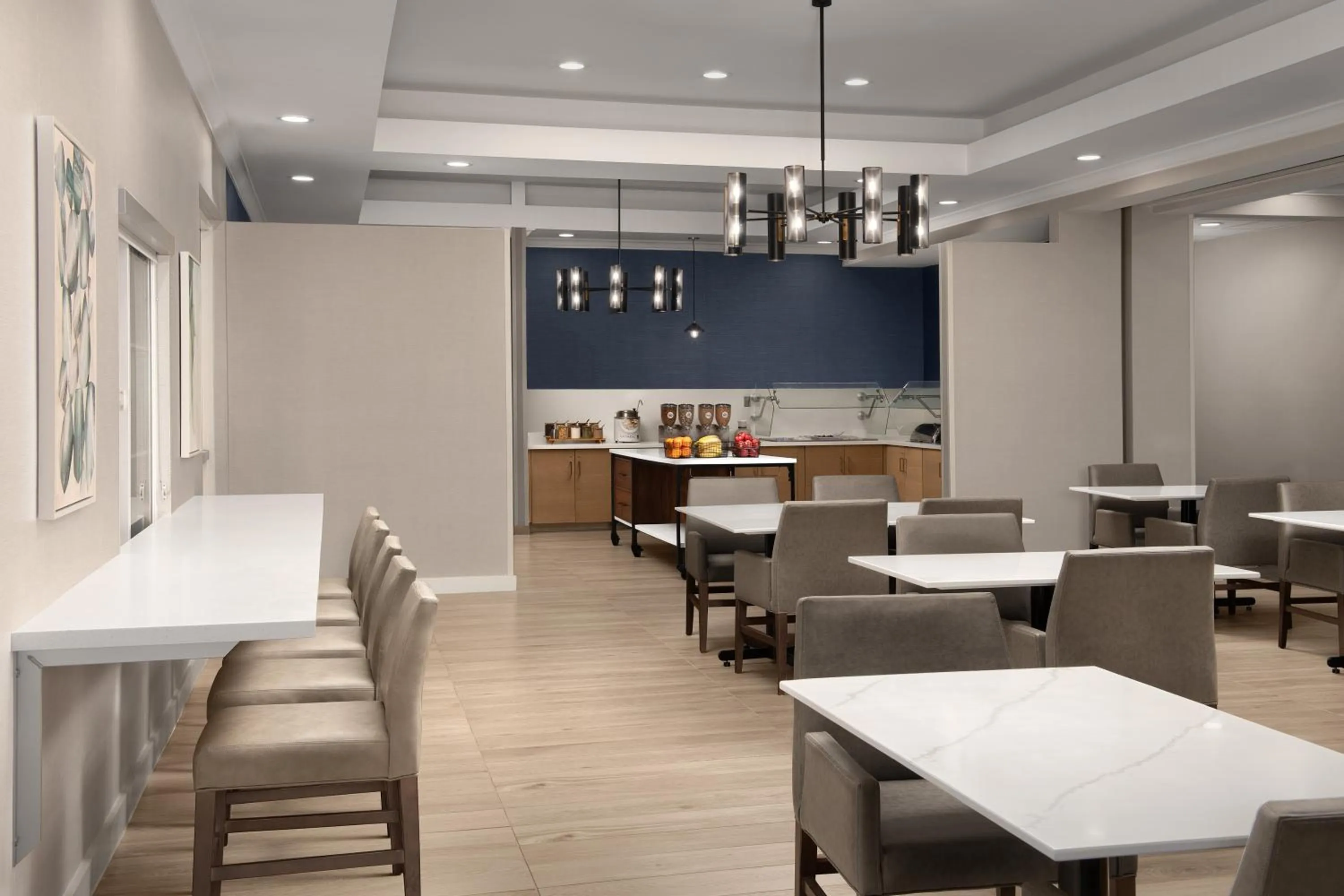 Buffet breakfast in Residence Inn Palo Alto Los Altos