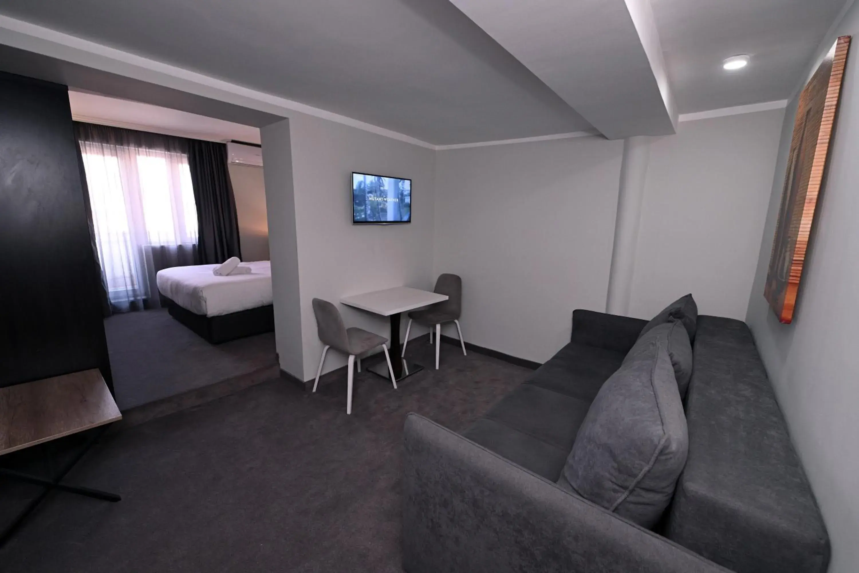 Two-Bedroom Apartment with Balcony - single occupancy in Alexandar Square Apartments Two-Bedroom Apartment with Balcony - single occupancy in Alexandar Square Apartments