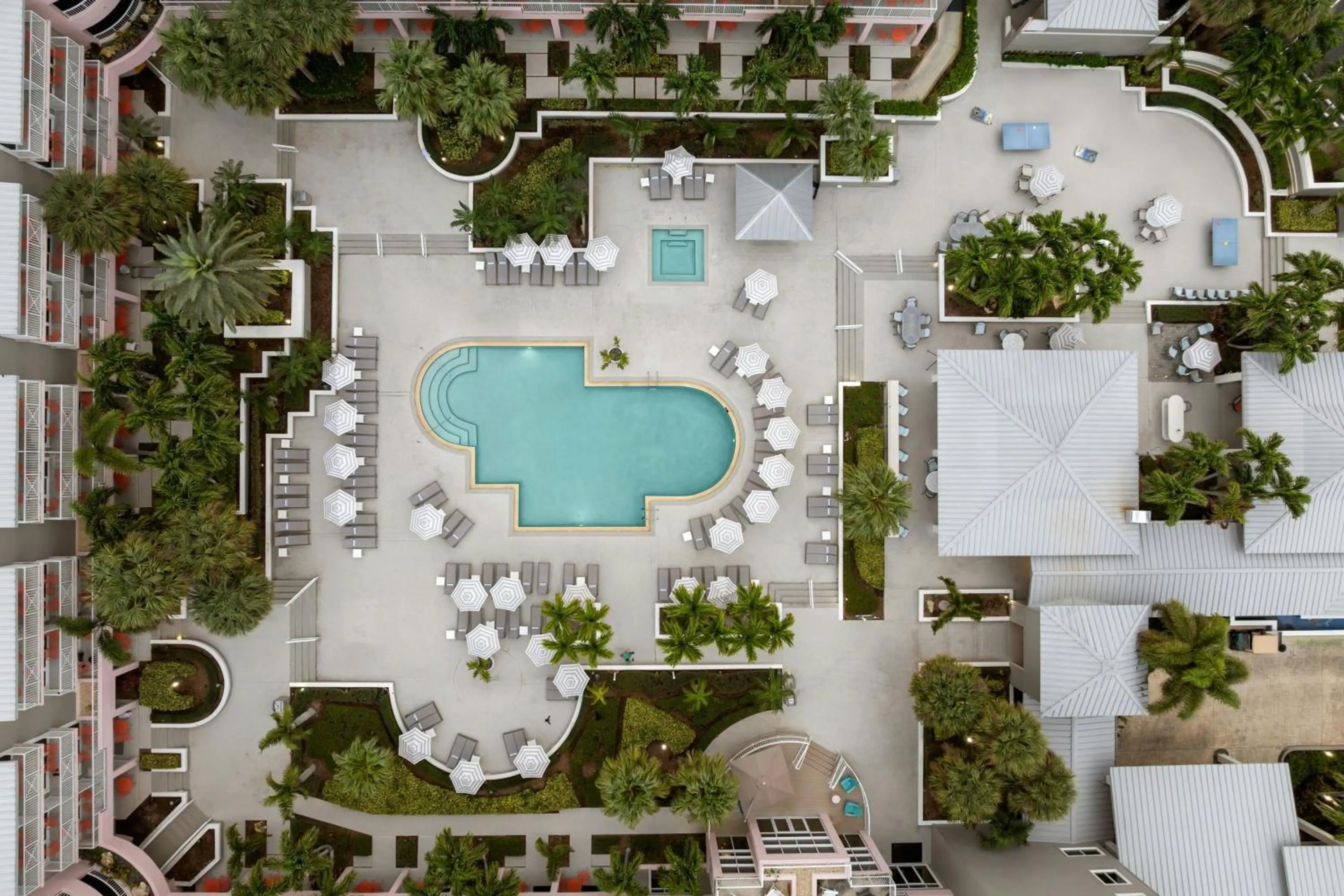 Swimming pool in Marriott Hutchinson Island Beach Resort, Golf & Marina