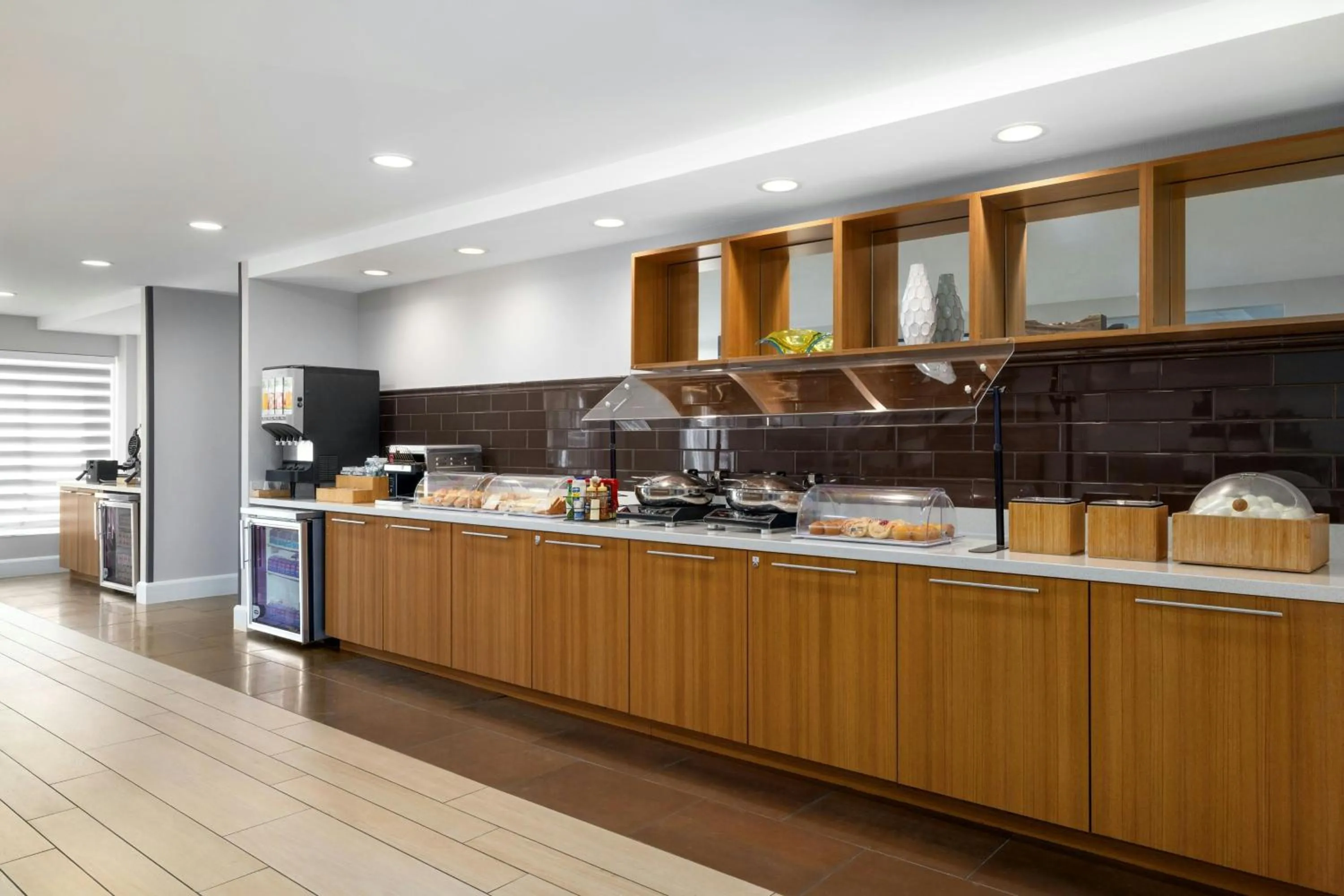 Breakfast in SpringHill Suites Boca Raton