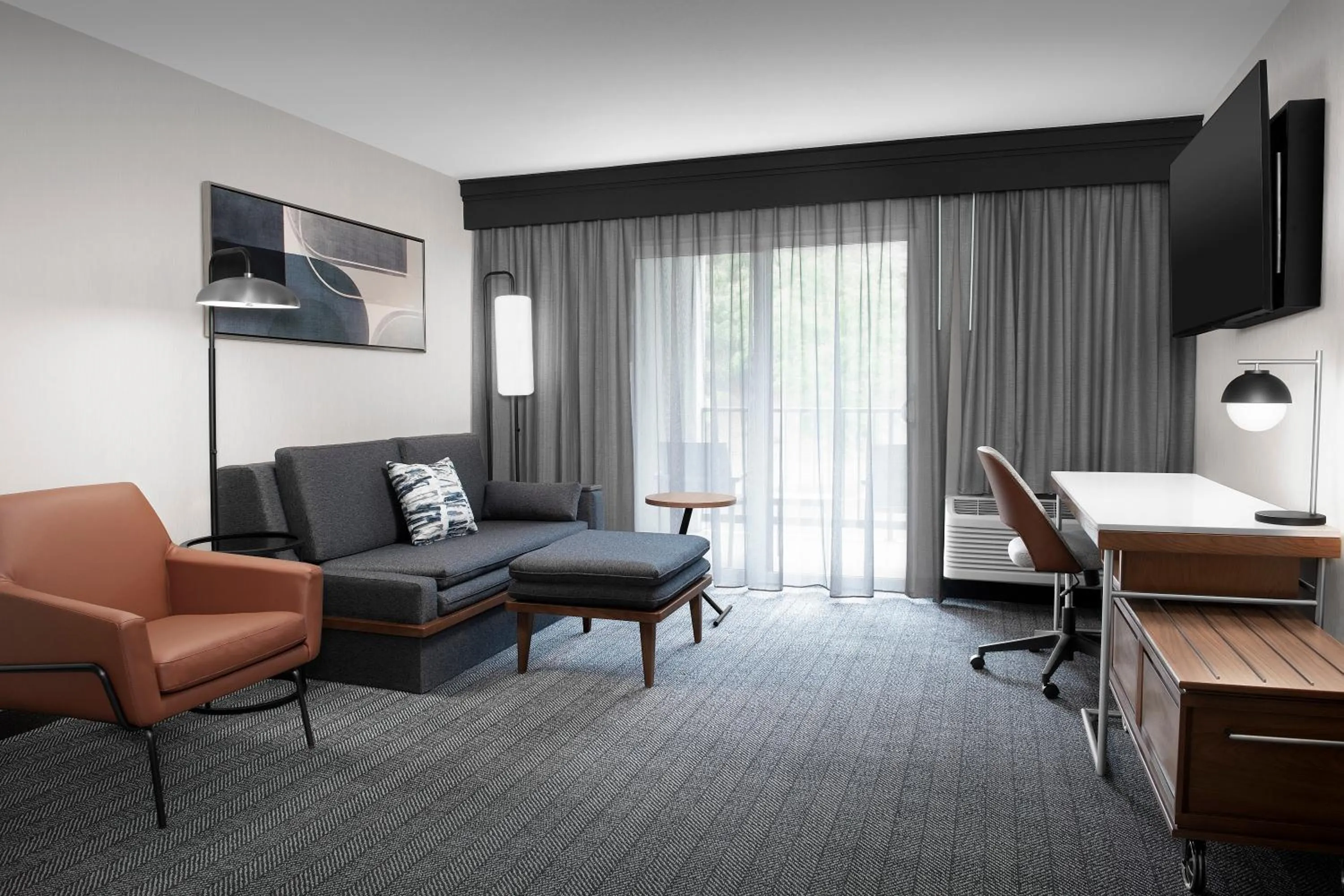Living room in Courtyard by Marriott Portland Tigard