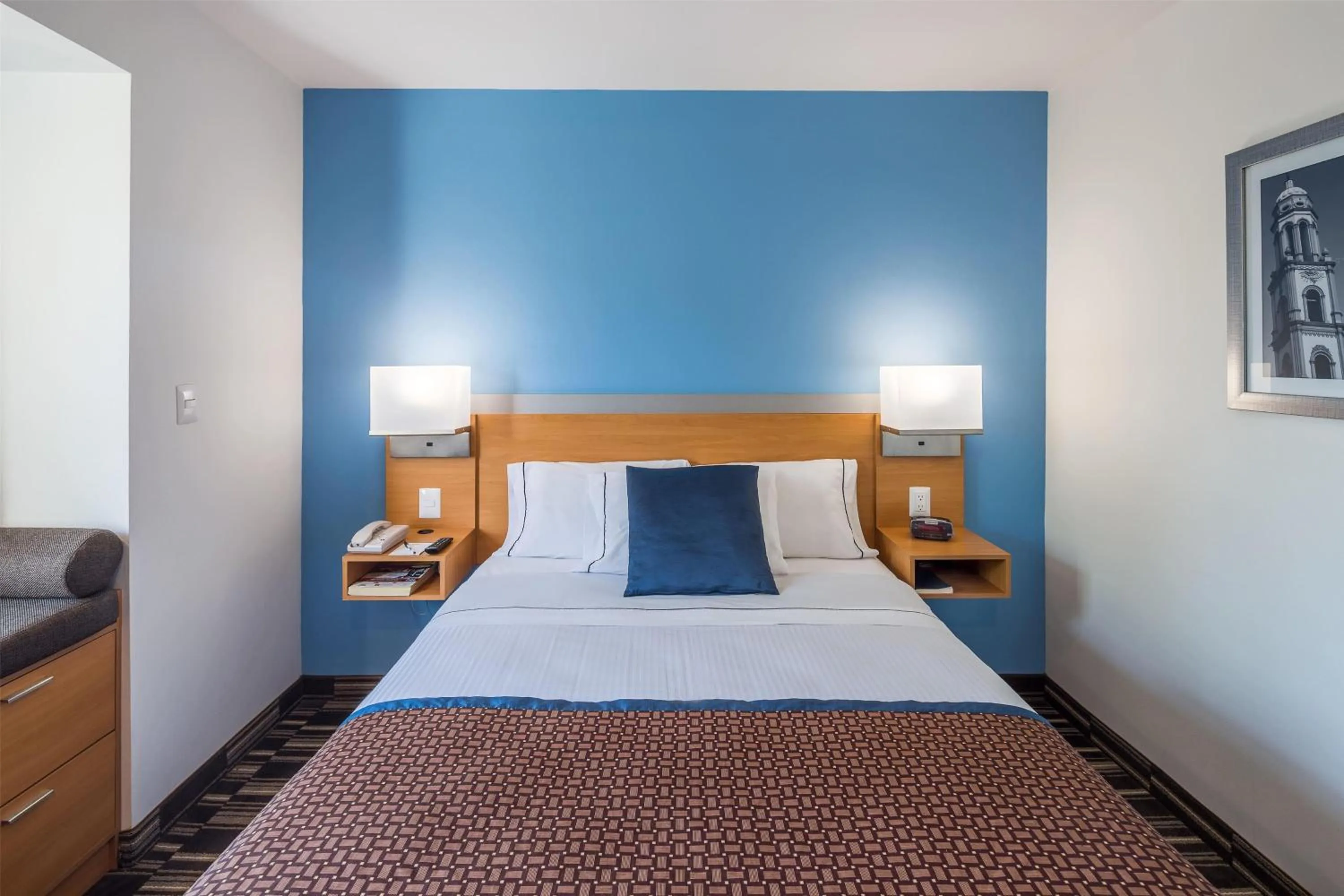 Photo of the whole room, Bed in Microtel Inn & Suites by Wyndham Culiacán