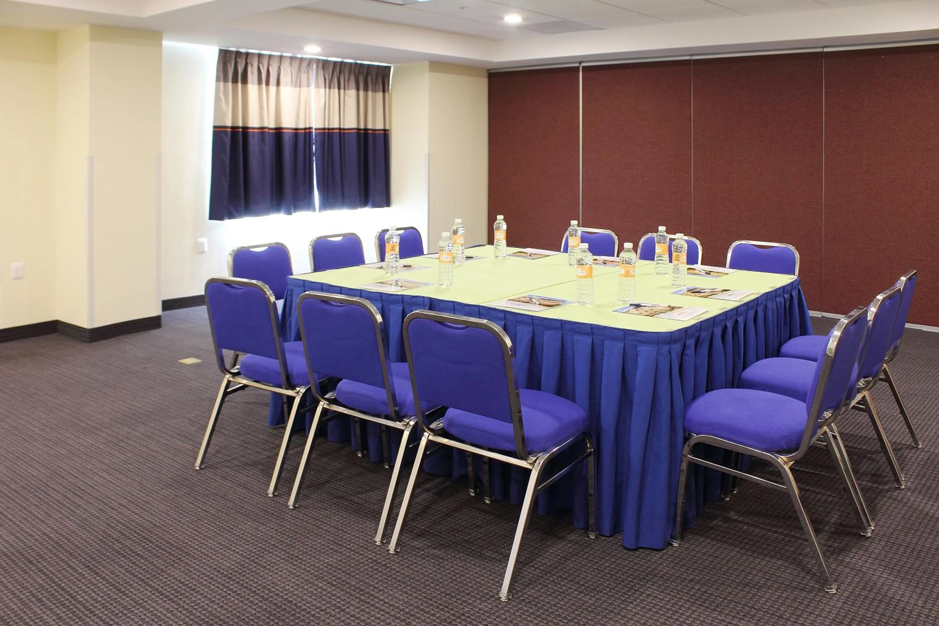 Meeting/conference room in Microtel Inn & Suites by Wyndham Culiacán