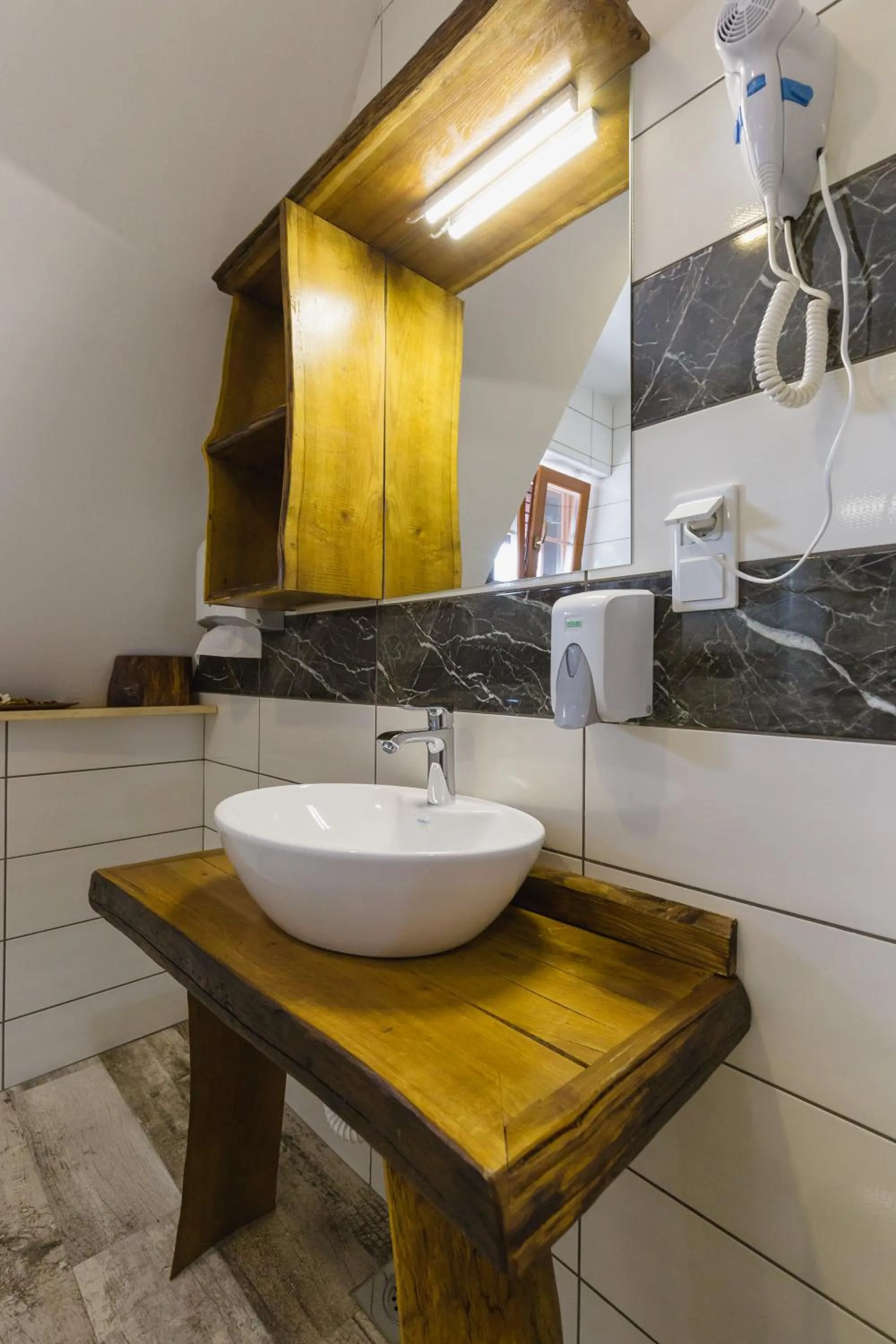 Rustic Lodge Plitvice