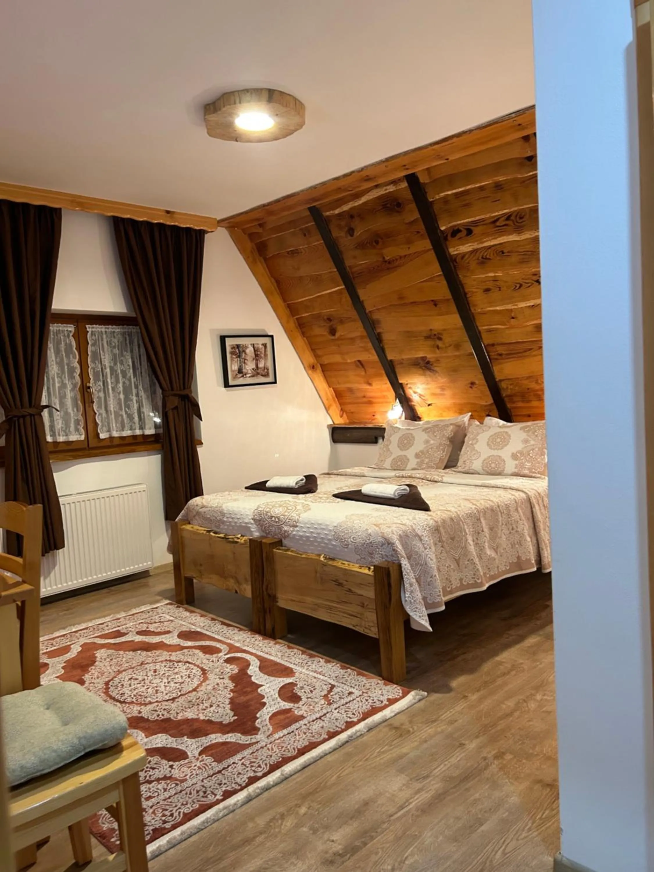 Bed in Rustic Lodge Plitvice