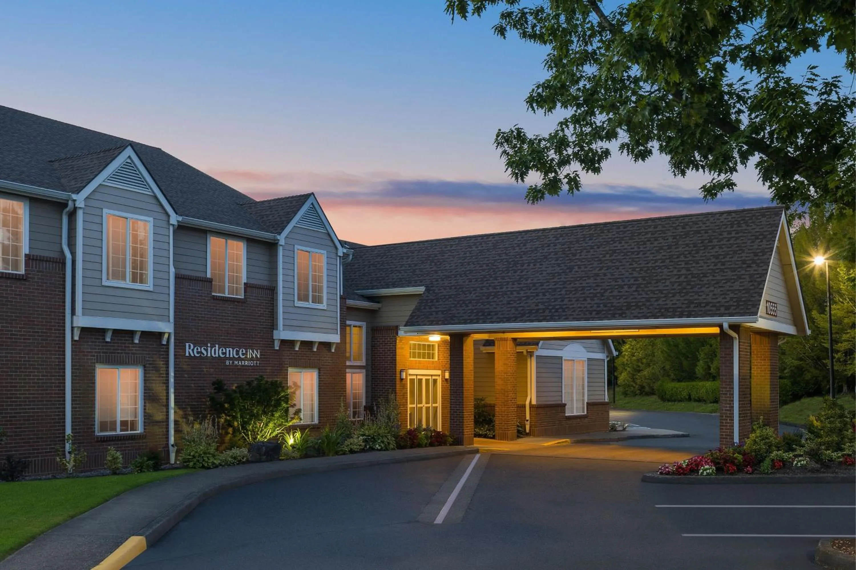Property building in Residence Inn Portland Hillsboro