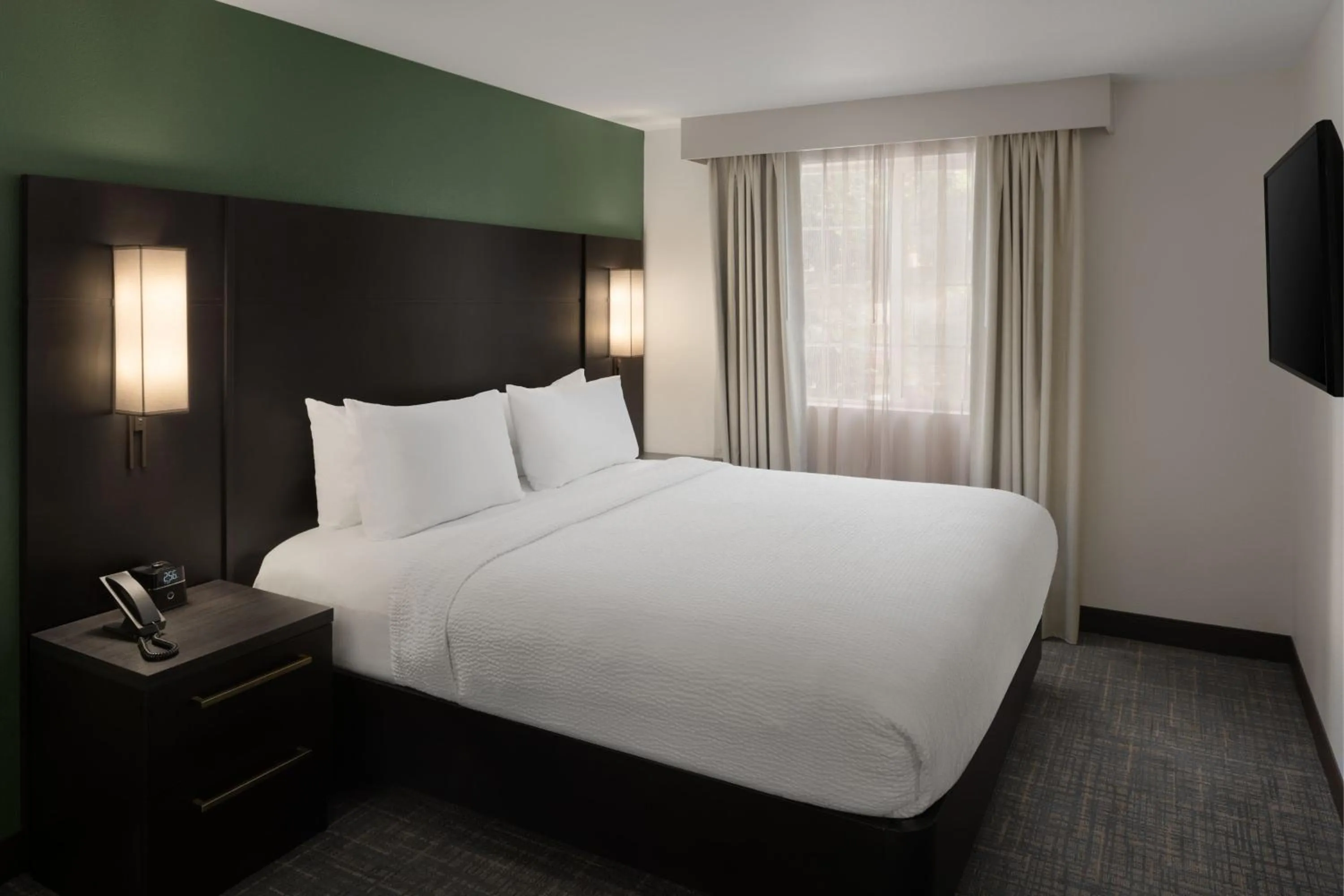 Bedroom, Bed in Residence Inn Portland Hillsboro