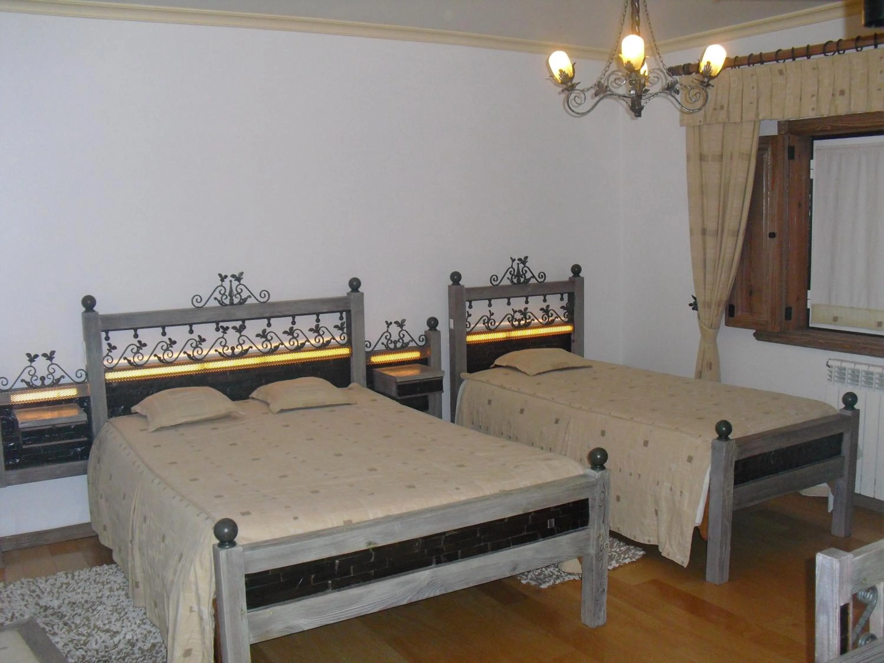 Family Room in Descanso Serrano