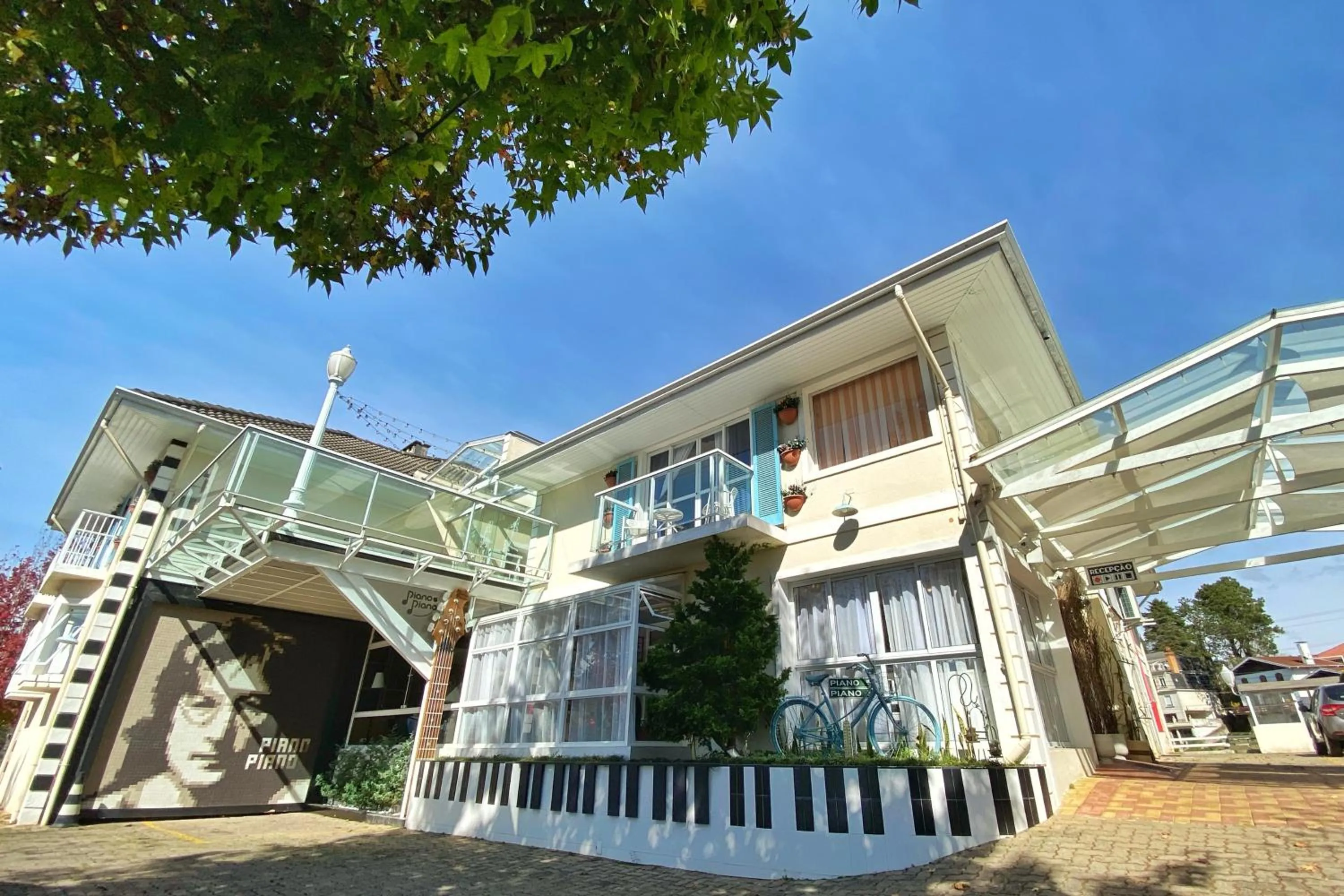 Property building in Pousada Piano Piano