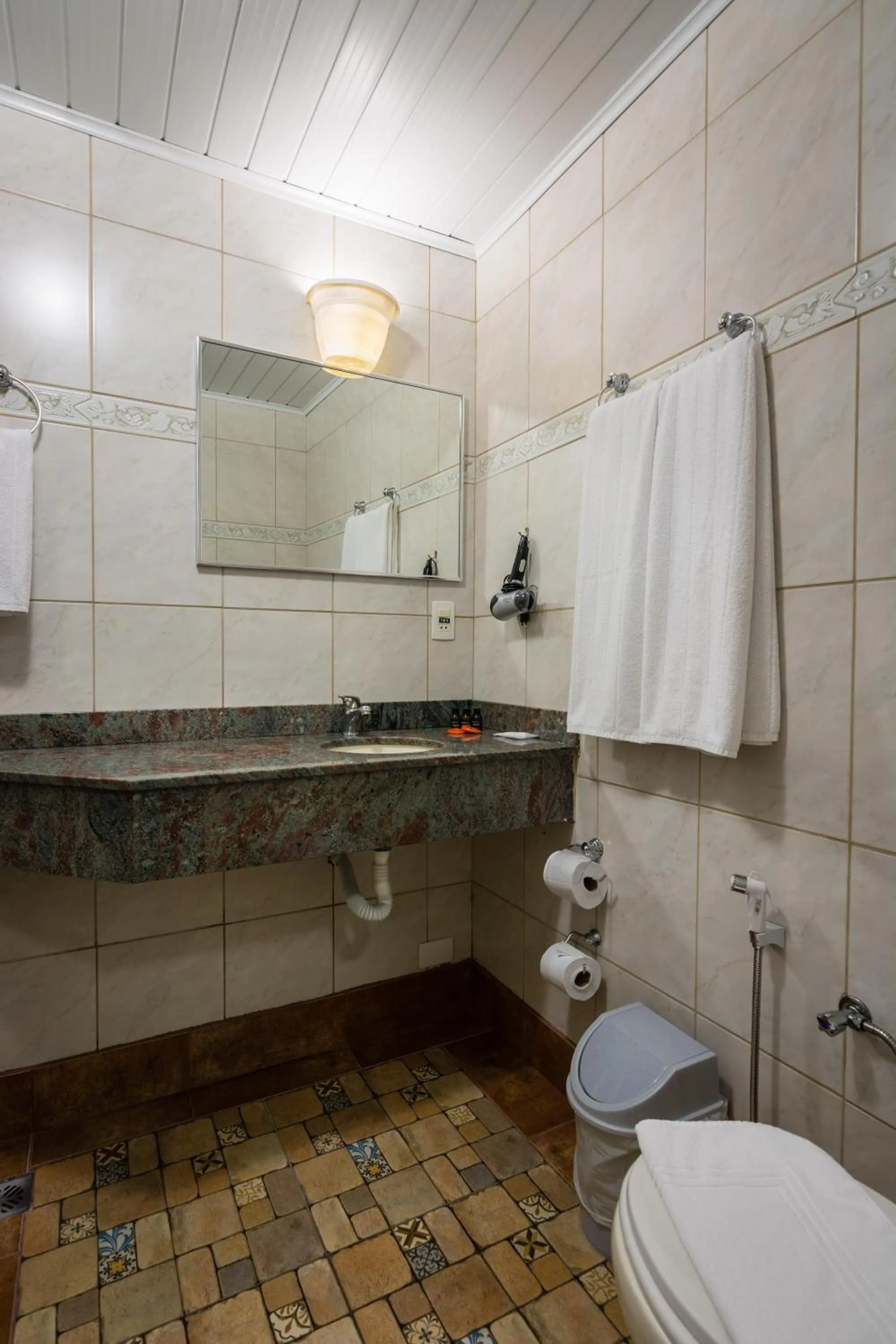 Bathroom in Pousada Piano Piano