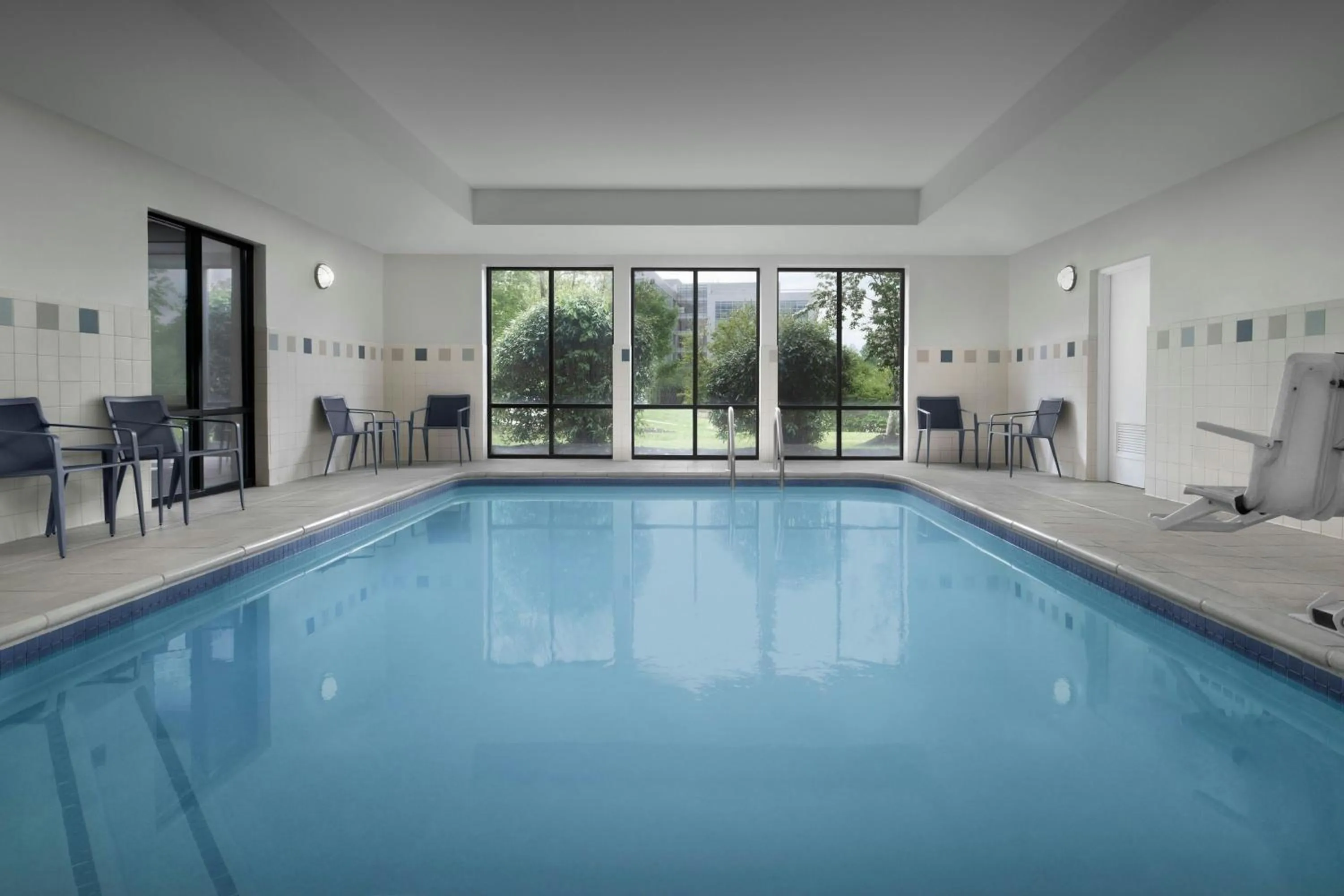 Swimming pool in Courtyard Philadelphia Great Valley/Malvern