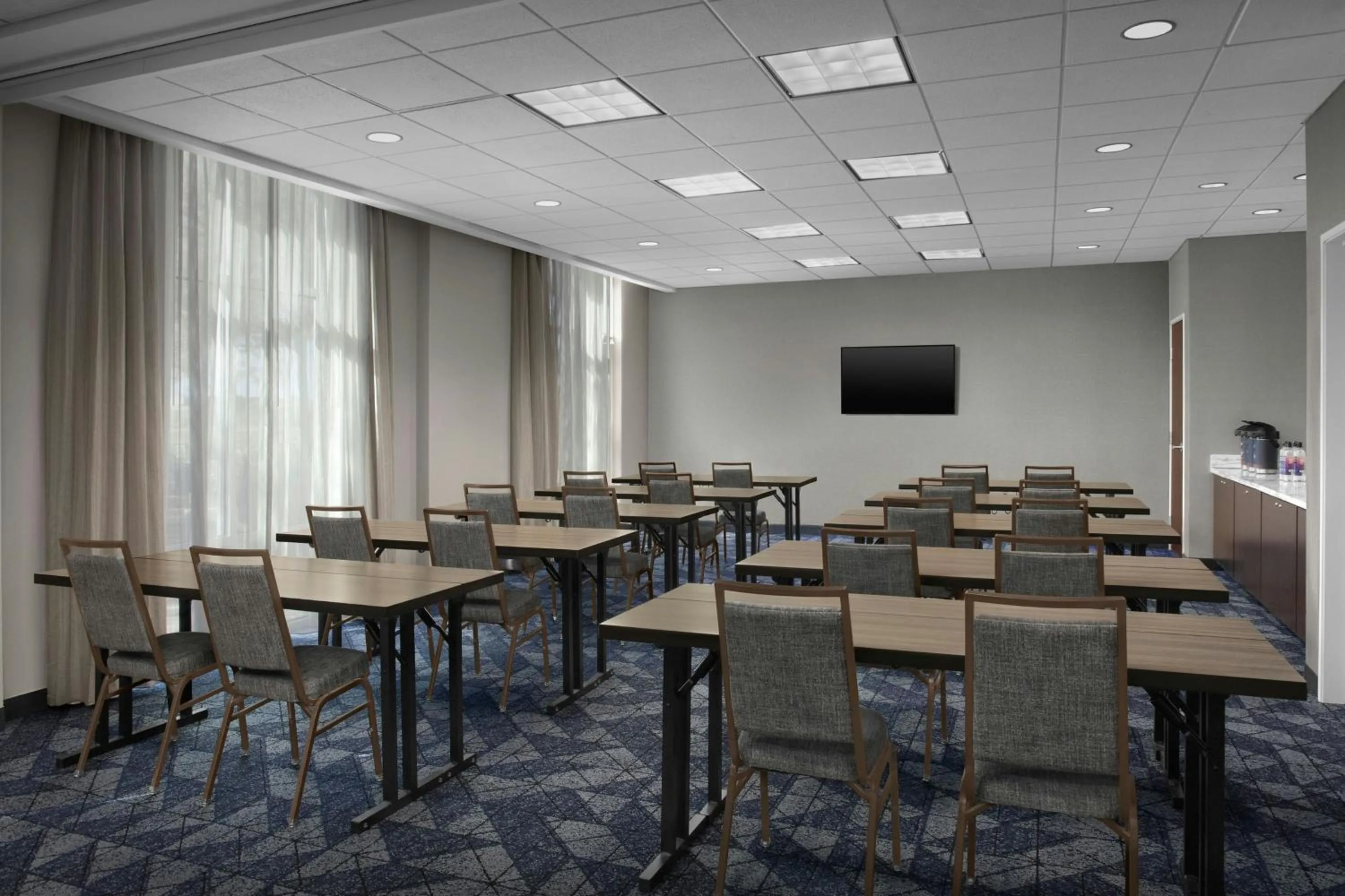 Meeting/conference room in Fairfield Inn and Suites Phoenix Chandler Fashion Center