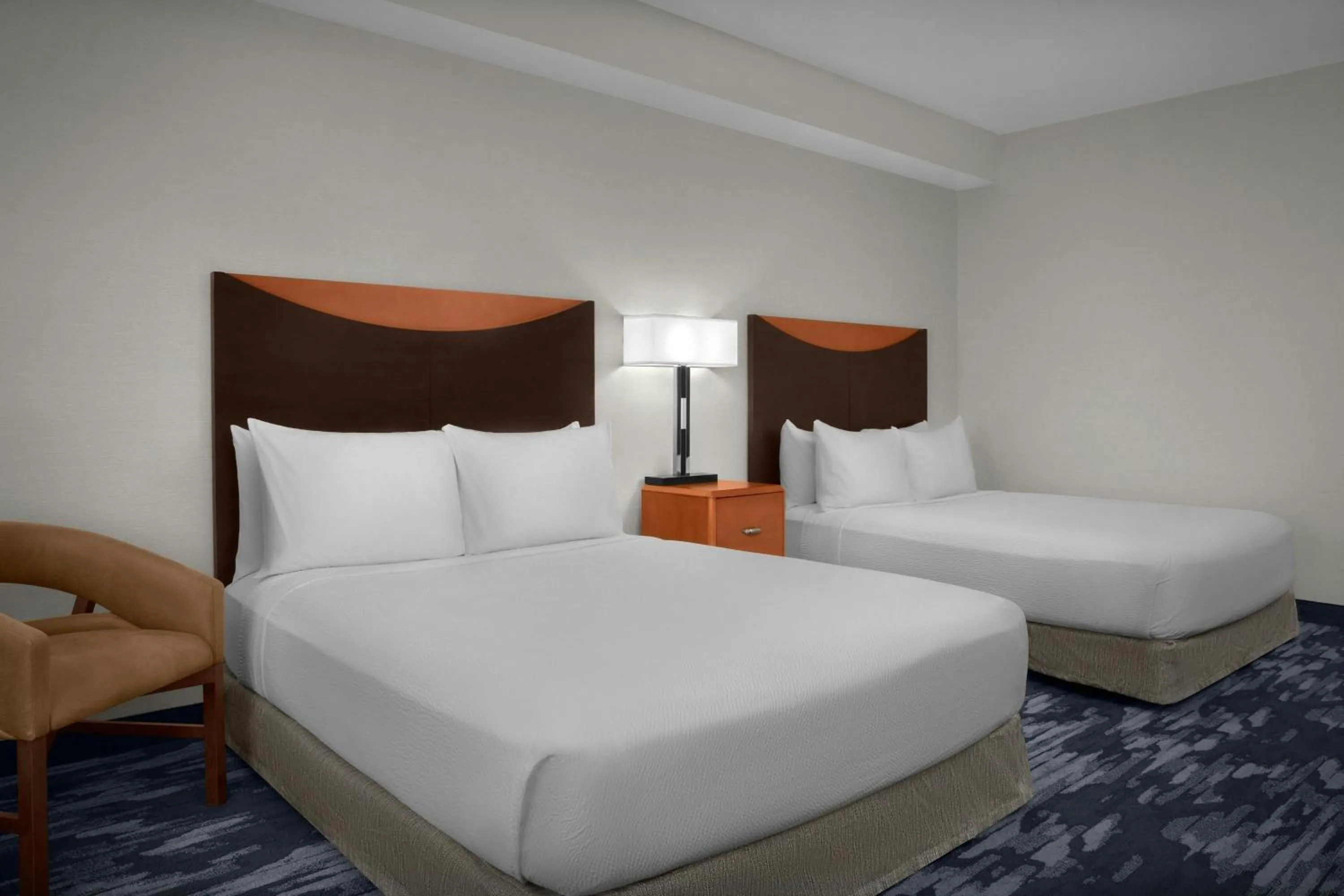 Photo of the whole room, Bed in Fairfield Inn and Suites Phoenix Chandler Fashion Center