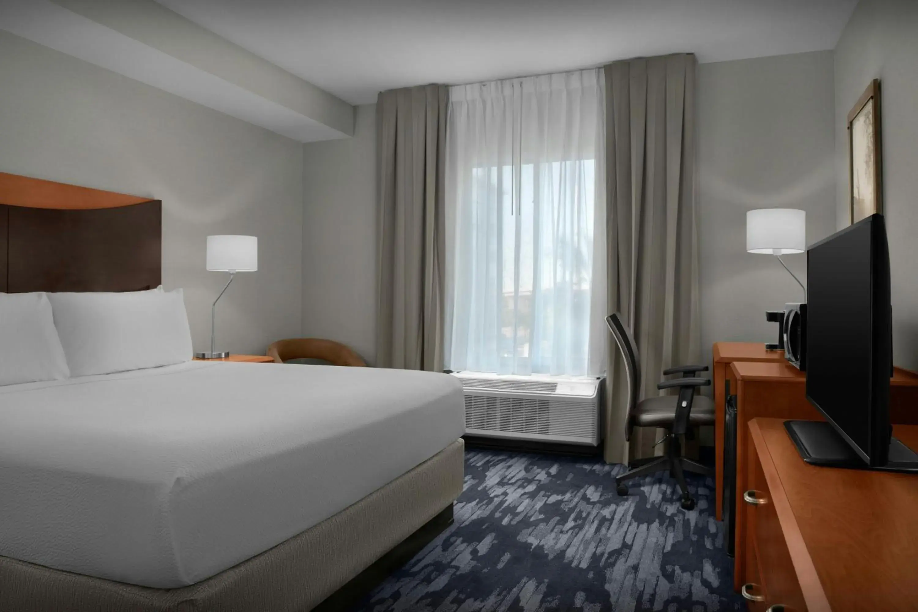 King Room in Fairfield Inn and Suites Phoenix Chandler Fashion Center King Room in Fairfield Inn and Suites Phoenix Chandler Fashion Center