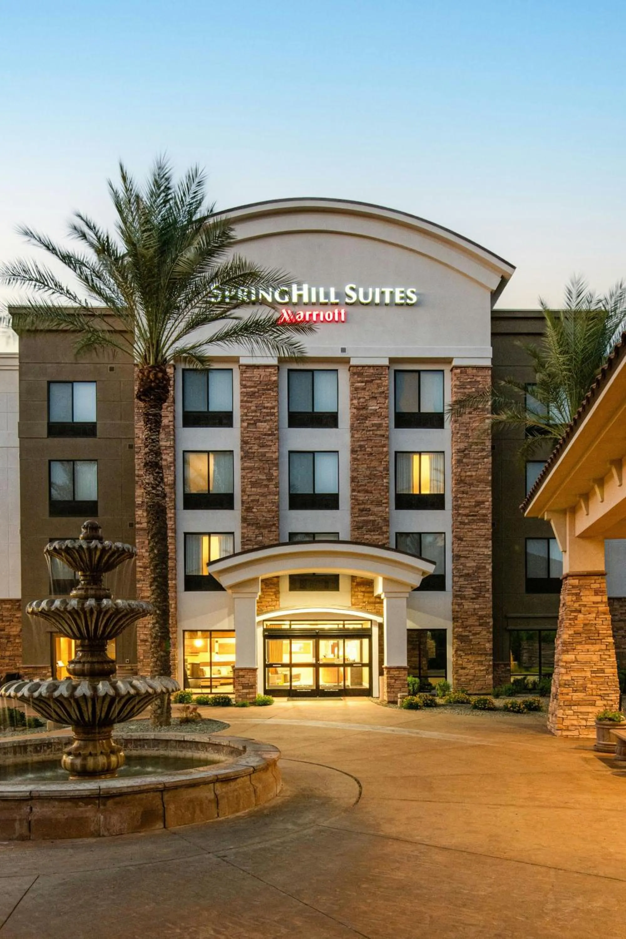 Property building in SpringHill Suites Phoenix Glendale Sports & Entertainment District