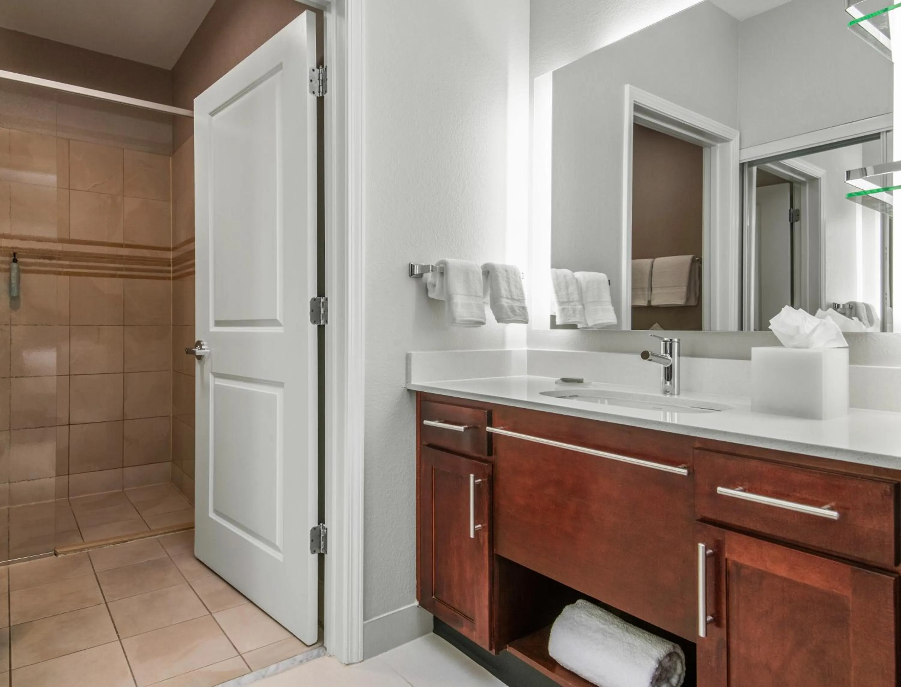 Bathroom in Residence Inn Phoenix Glendale Sports & Entertainment District