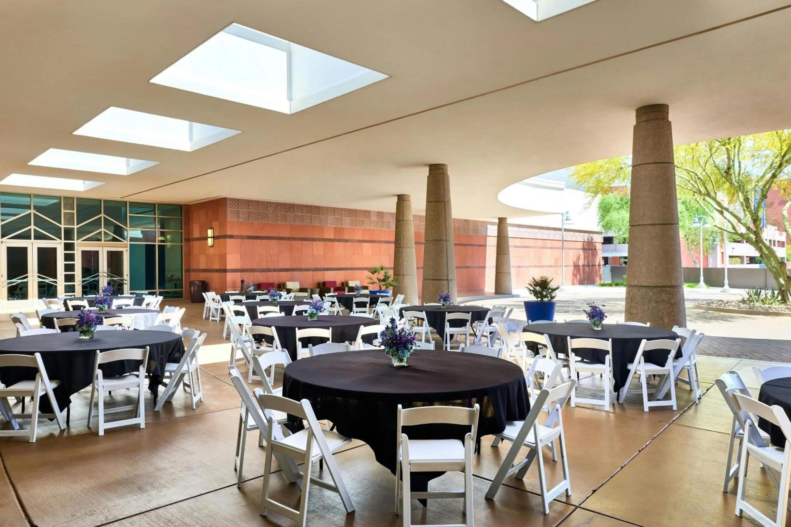 Meeting/conference room in Renaissance Phoenix Glendale Hotel & Conference Center