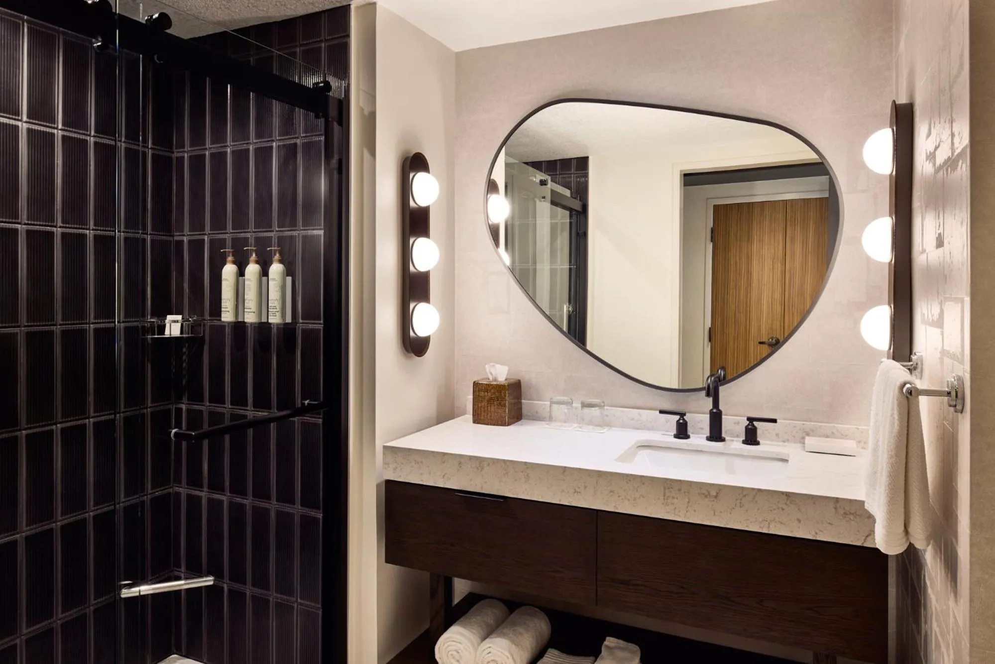 Bathroom in Renaissance Phoenix Glendale Hotel & Conference Center