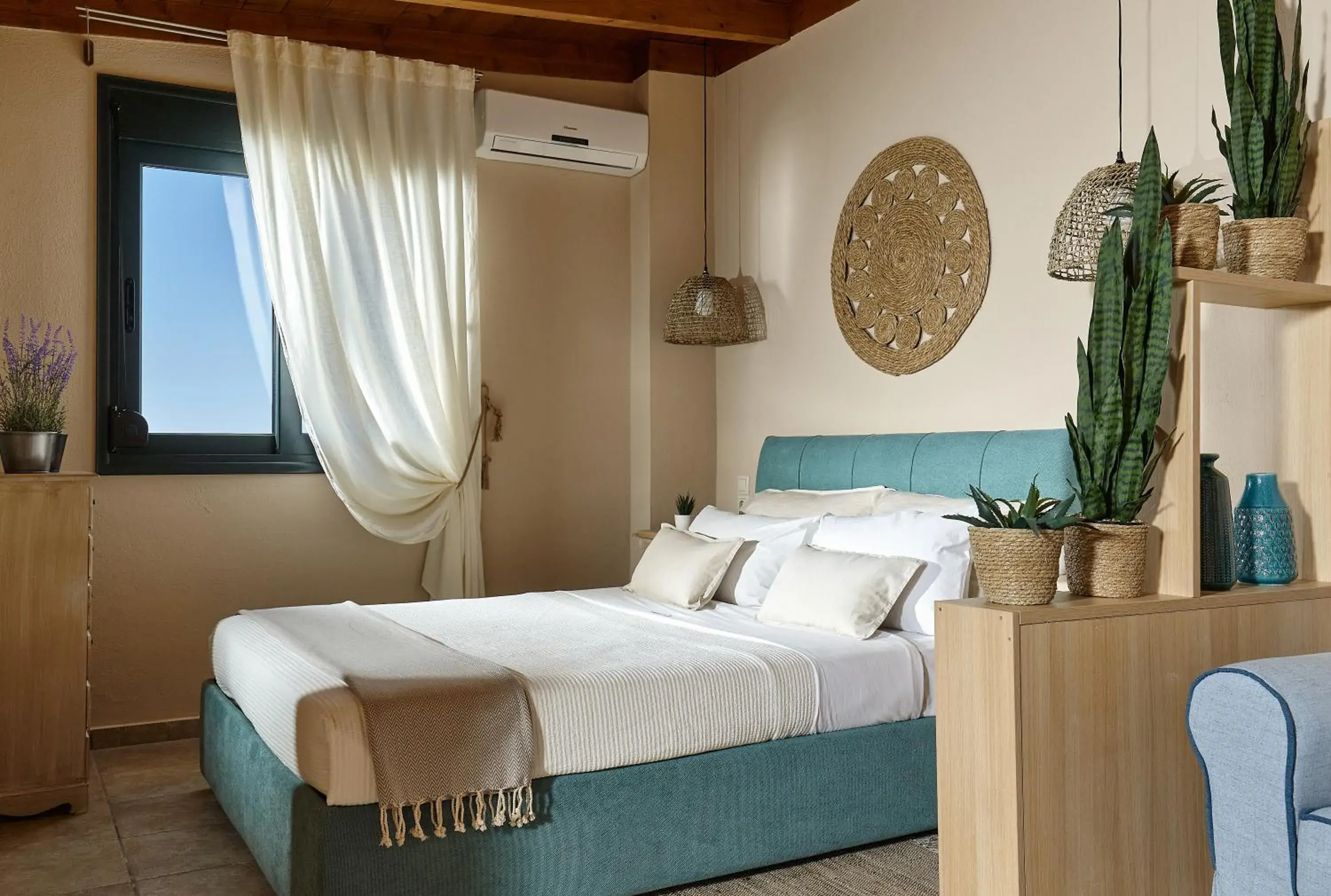 Bed in Kreta Natur Bed in Kreta Natur