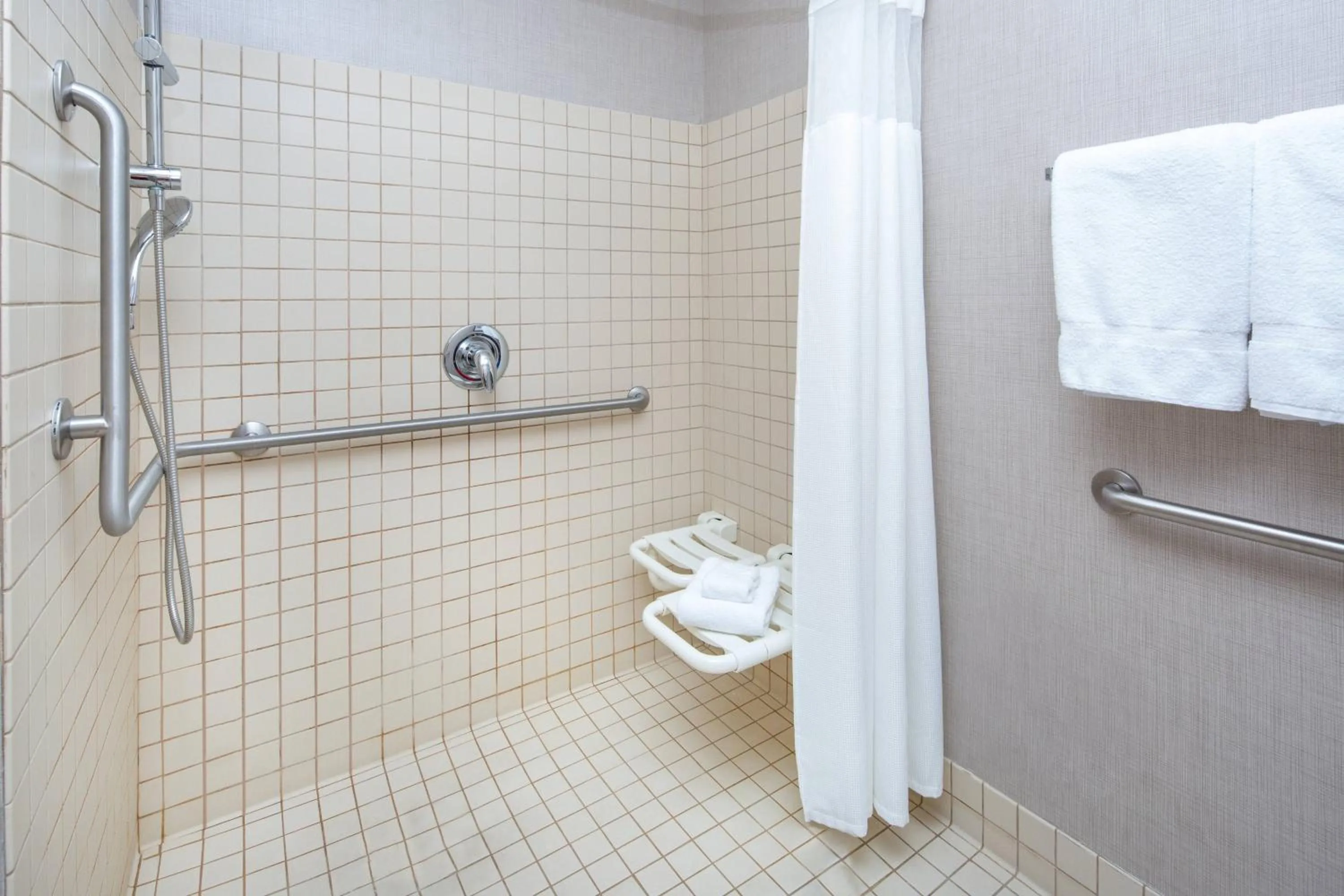 Bathroom in Residence Inn Phoenix NW/Surprise