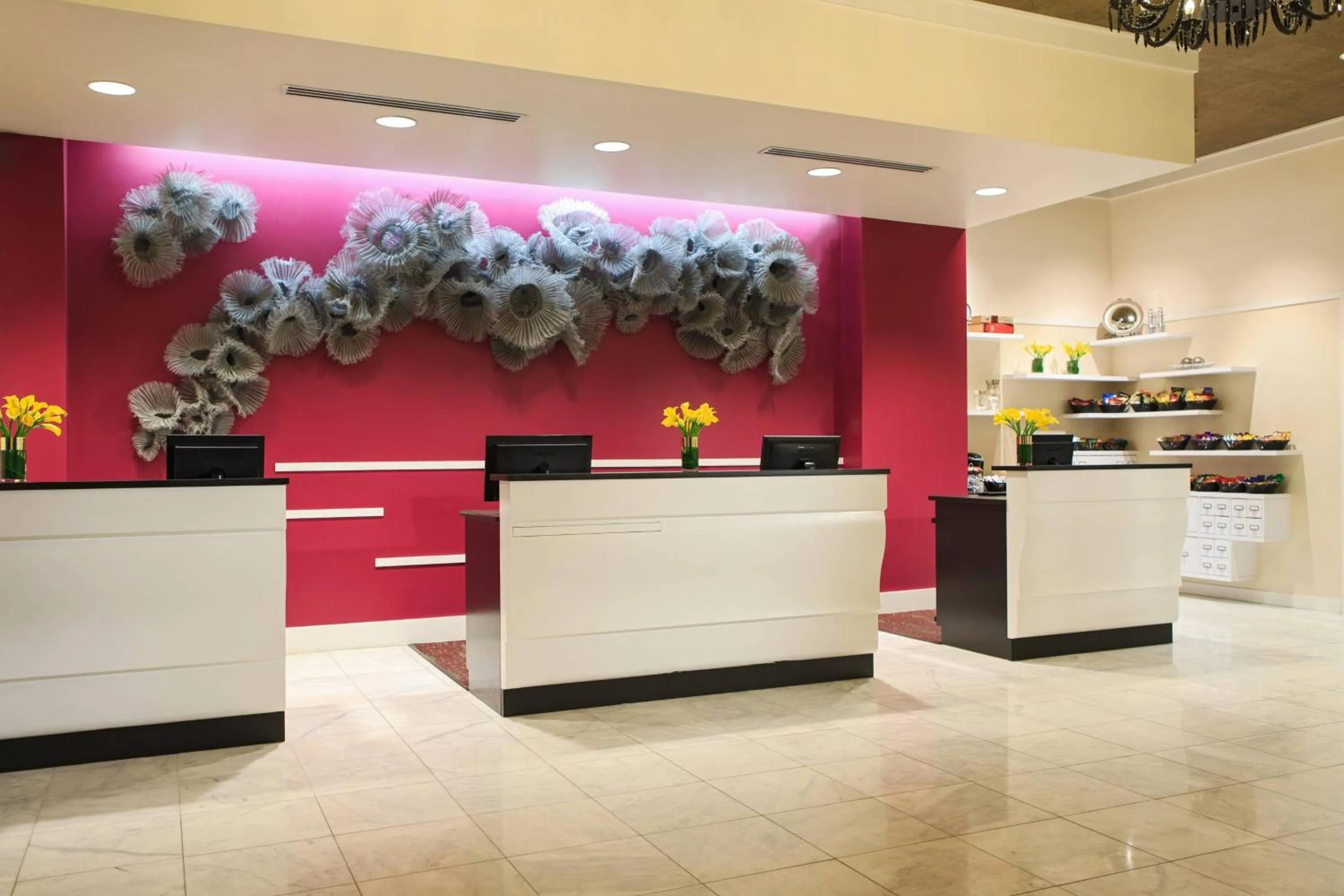 Lobby or reception in Renaissance Pittsburgh Hotel