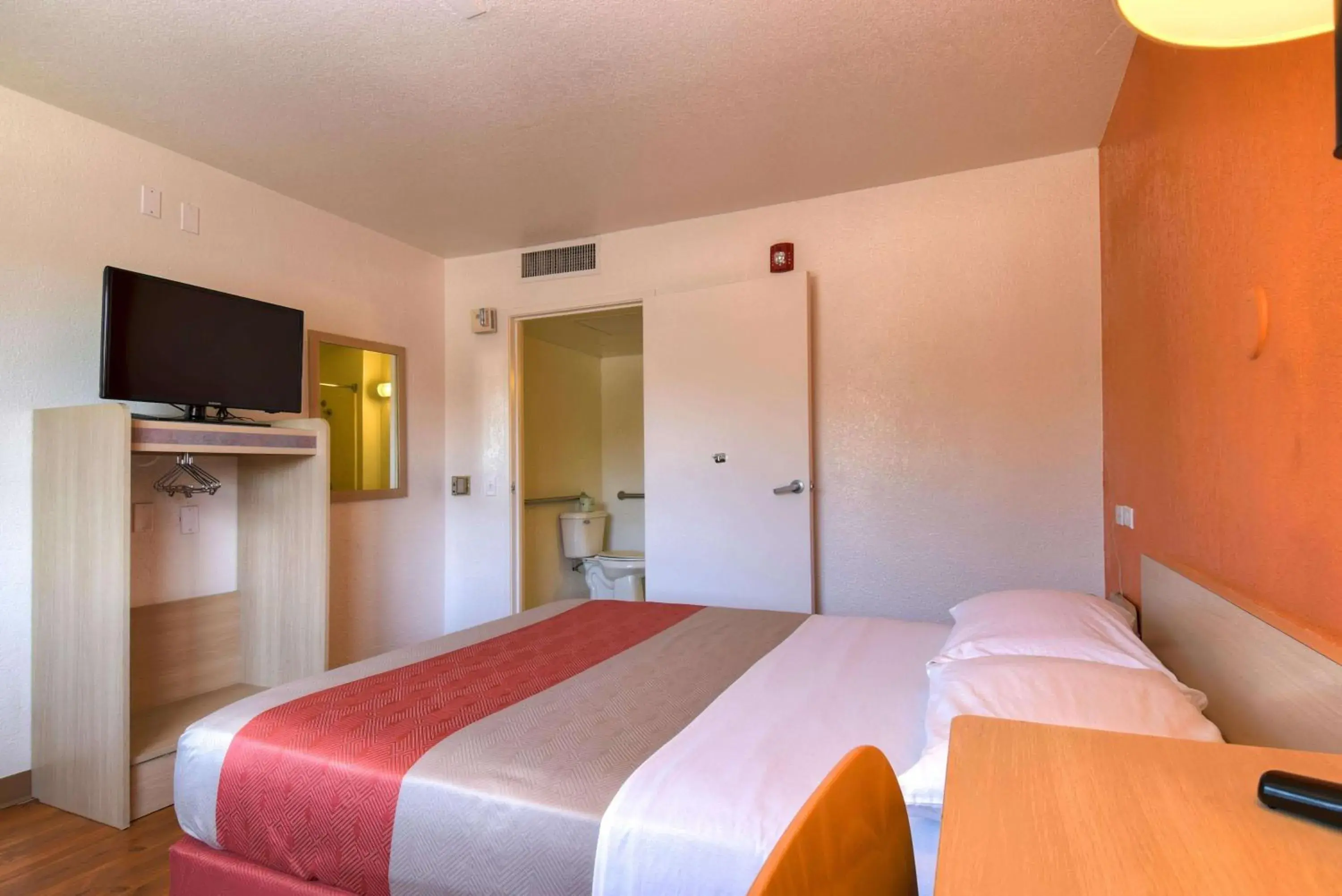 Double Room - Disability Access - Roll In Shower in Motel 6-Jurupa Valley, CA - Riverside West Double Room - Disability Access - Roll In Shower in Motel 6-Jurupa Valley, CA - Riverside West