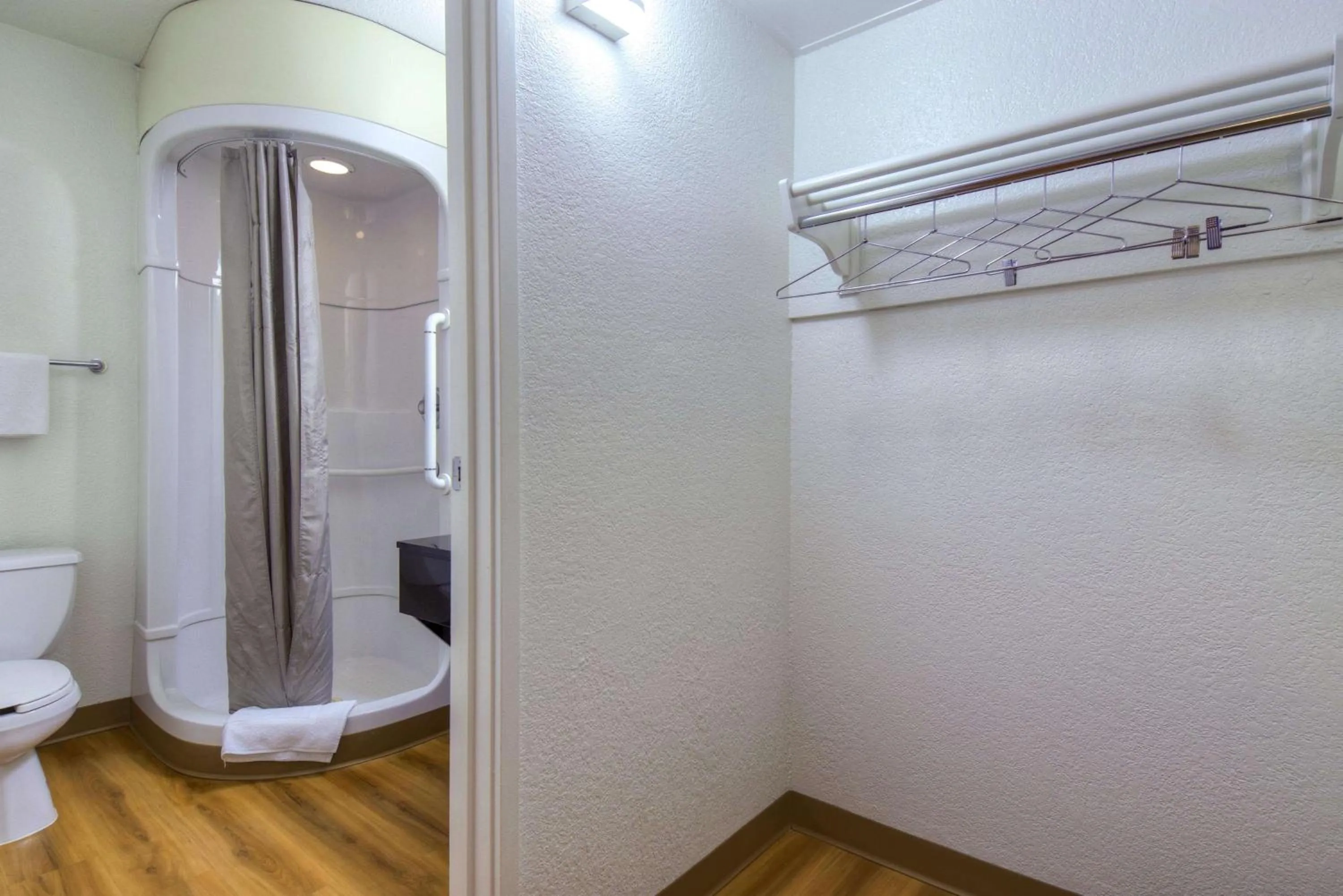 Shower in Motel 6-Jurupa Valley, CA - Riverside West