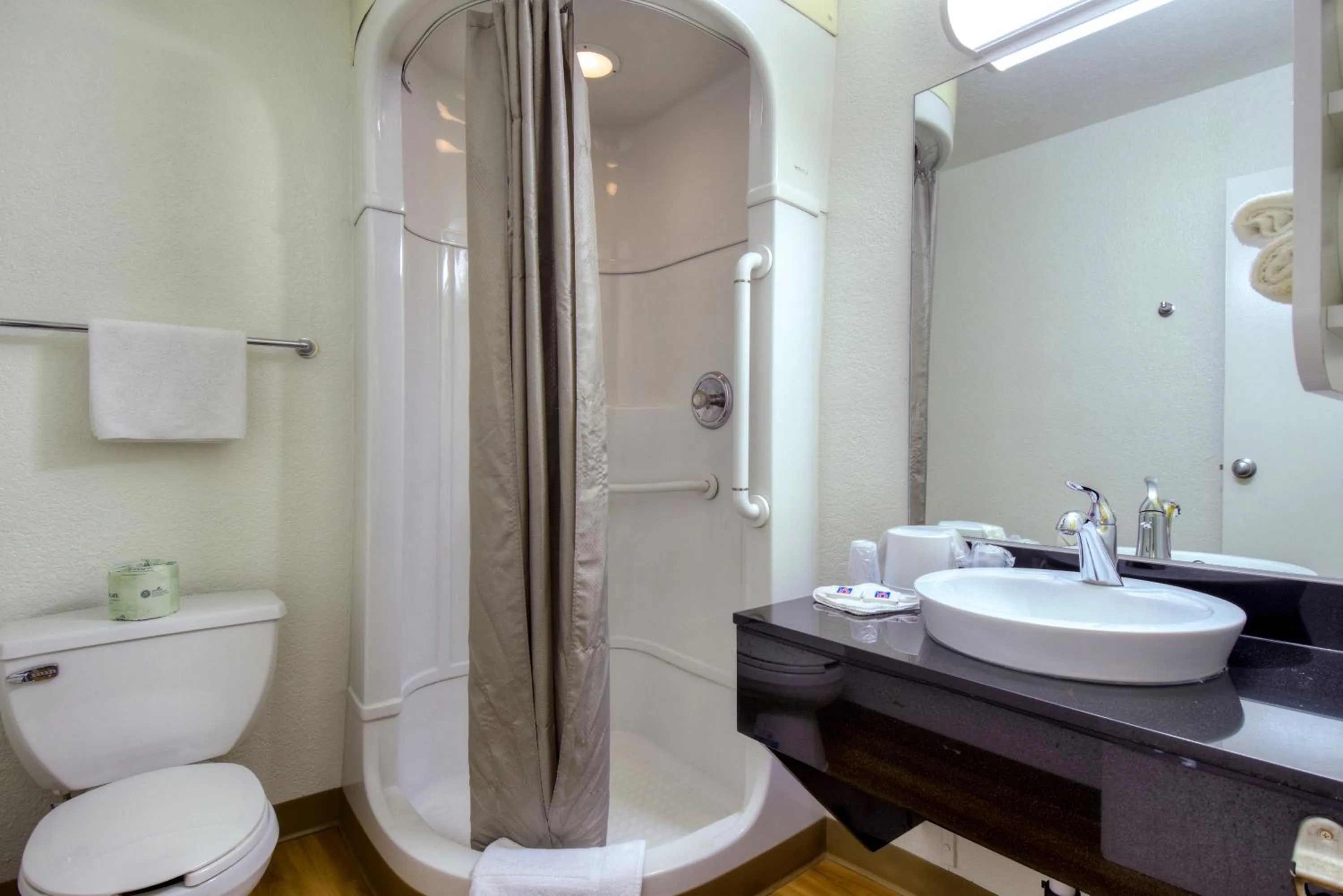 Shower in Motel 6-Jurupa Valley, CA - Riverside West