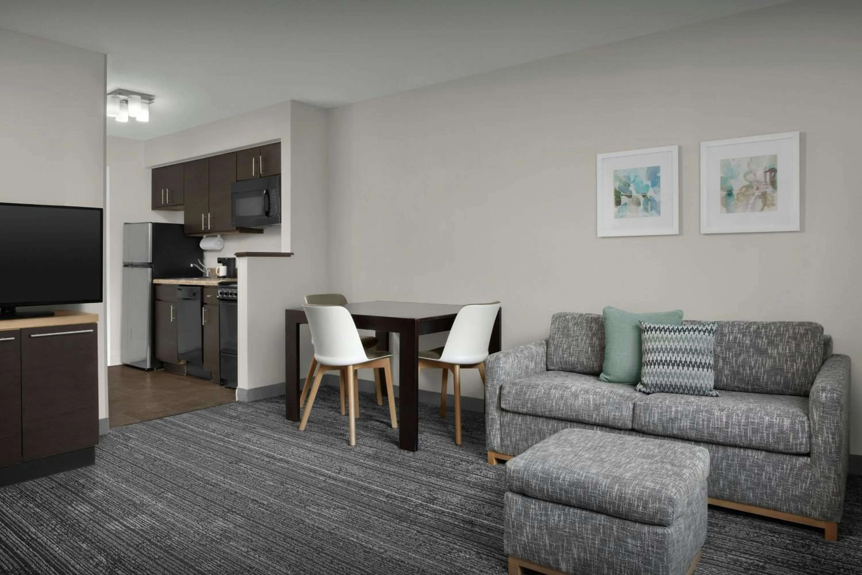 Living room in TownePlace Suites Pensacola