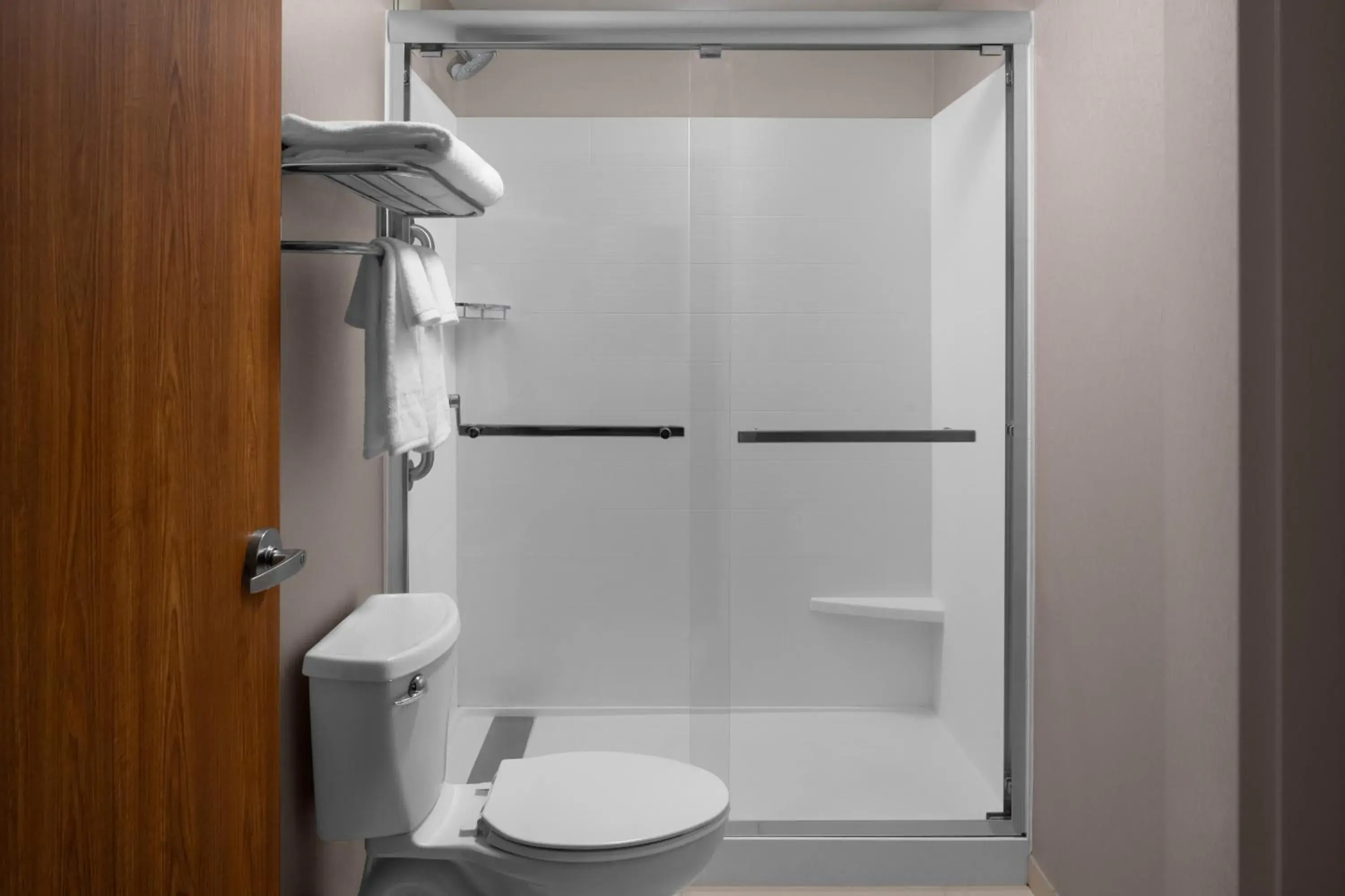 Queen Studio with Sofa Bed in SpringHill Suites Pittsburgh Southside Works Queen Studio with Sofa Bed in SpringHill Suites Pittsburgh Southside Works