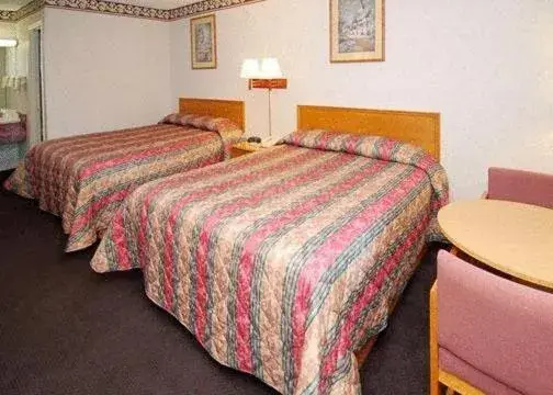 Bed in Americas Best Value Inn & Suites Macon Bed in Americas Best Value Inn & Suites Macon