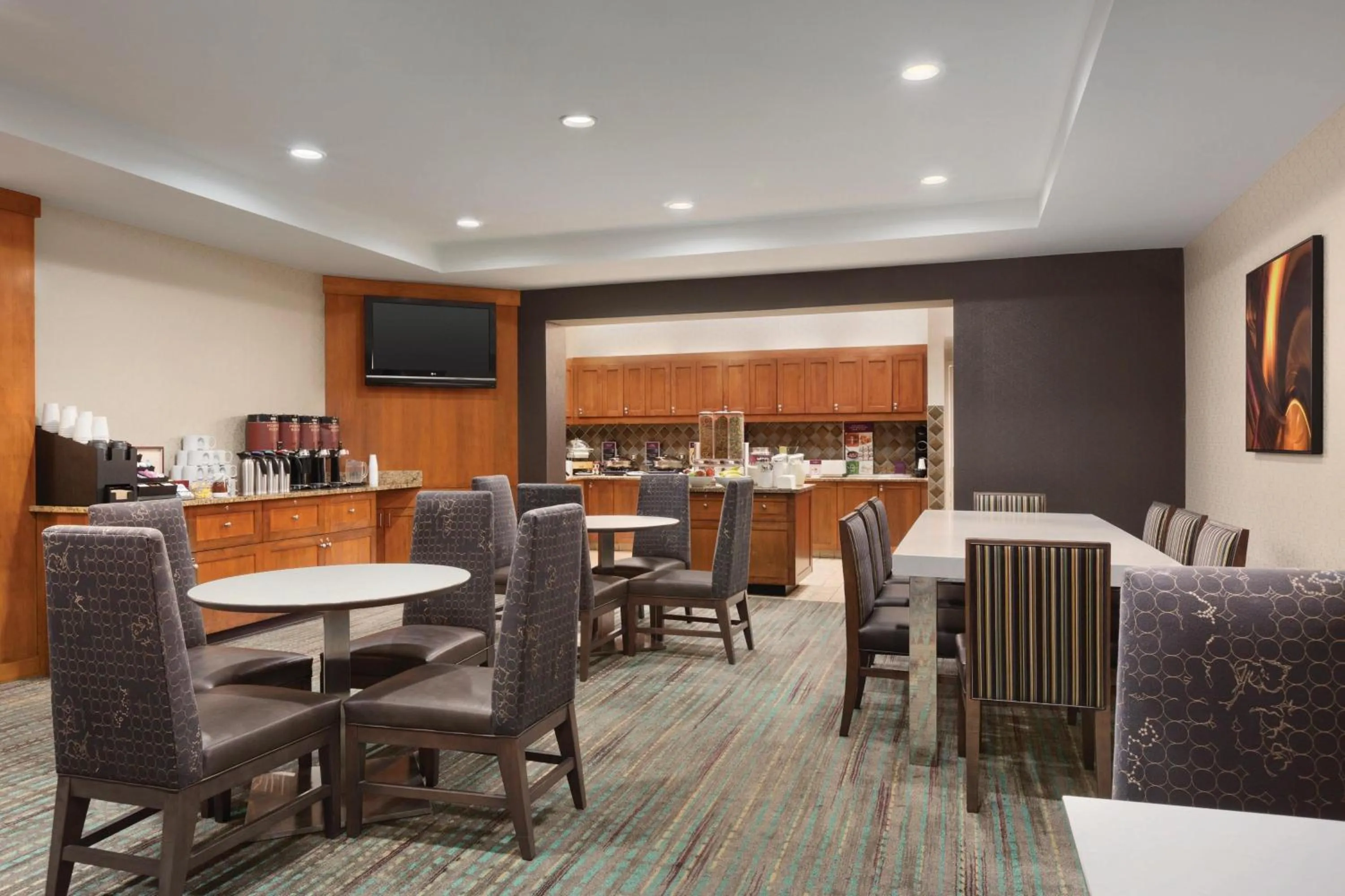 Breakfast in Residence Inn by Marriott Newport Middletown