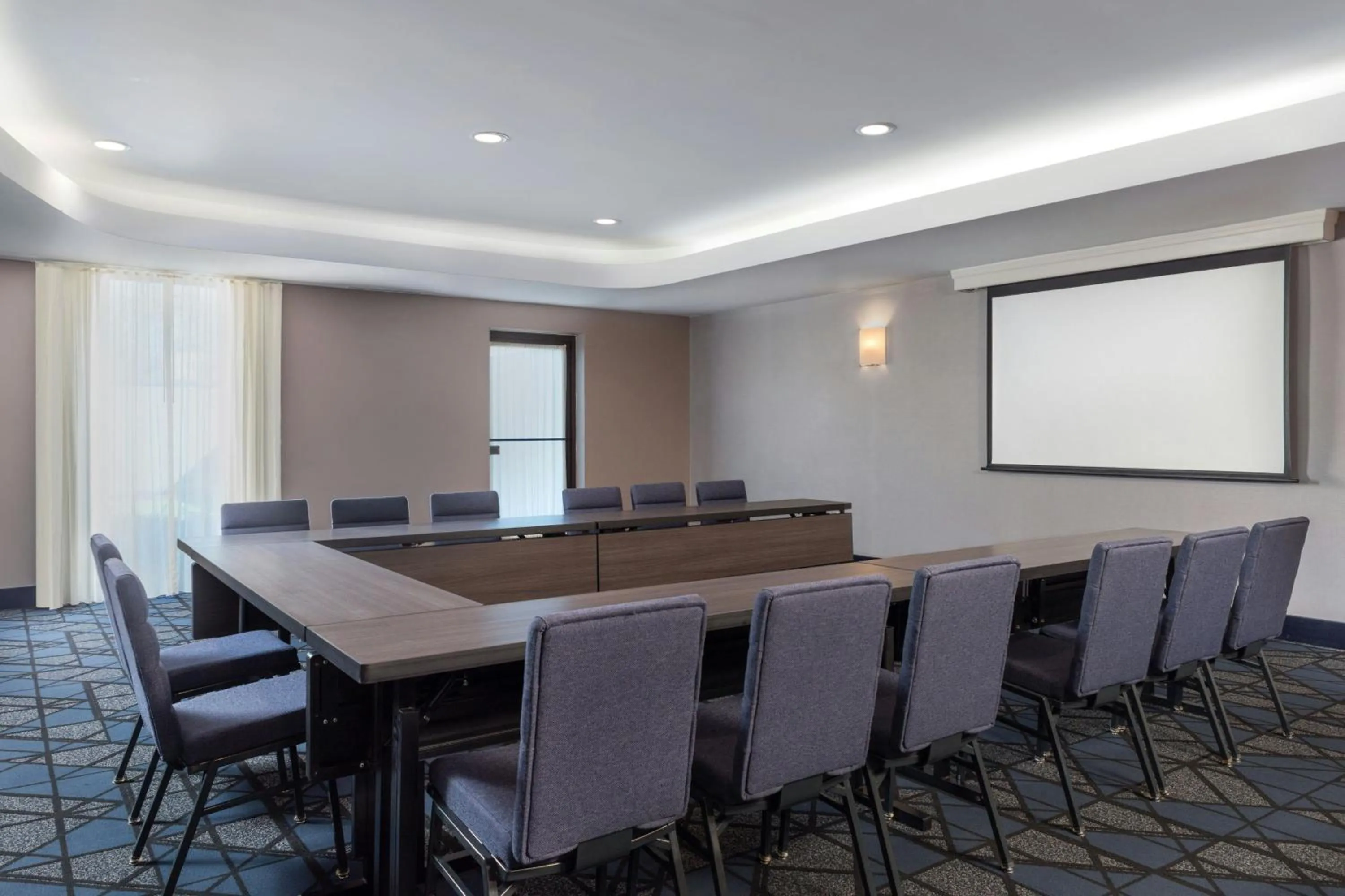 Meeting/conference room in Courtyard by Marriott Providence Lincoln