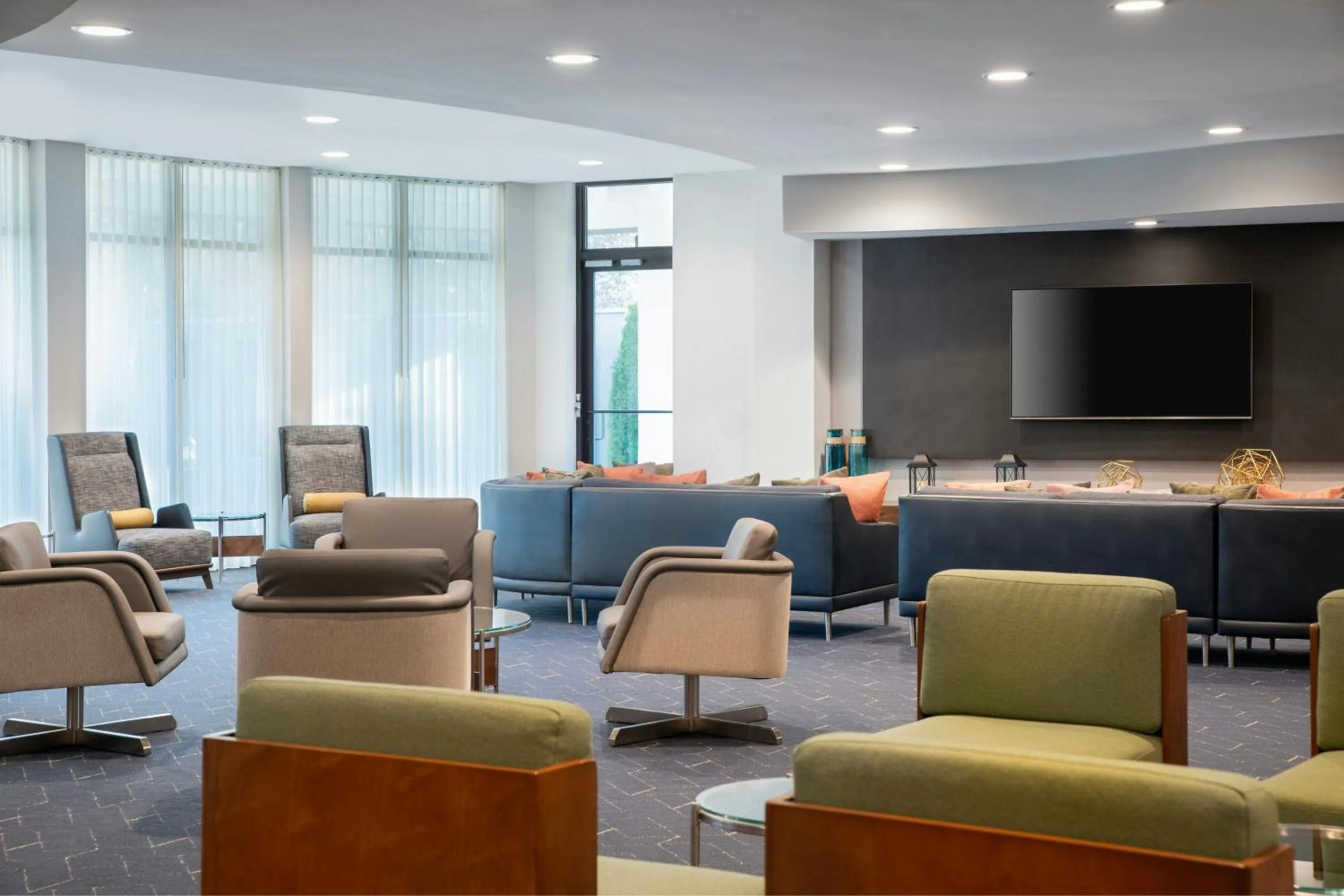 Lobby or reception in Courtyard by Marriott Providence Lincoln