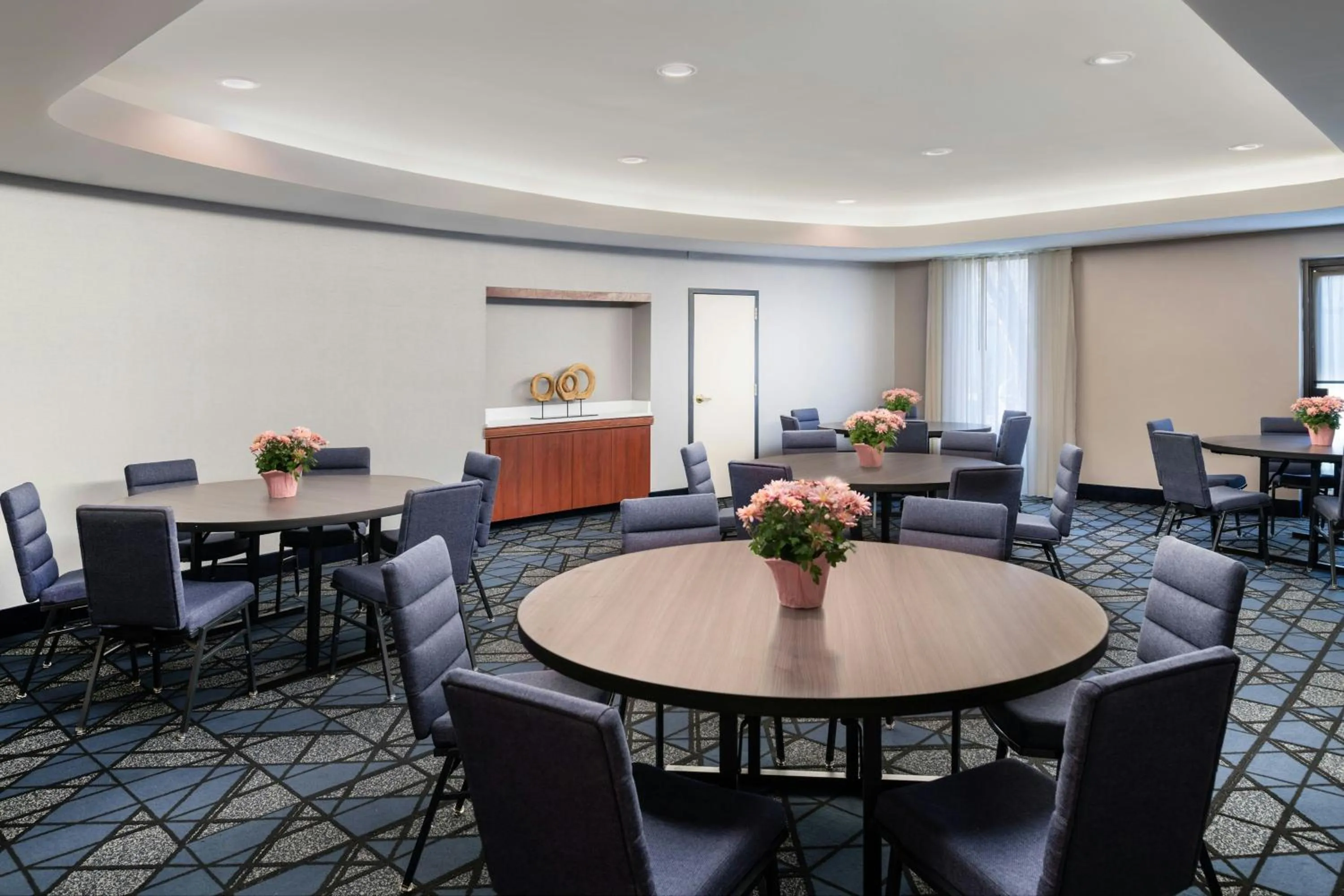 Meeting/conference room in Courtyard by Marriott Providence Lincoln