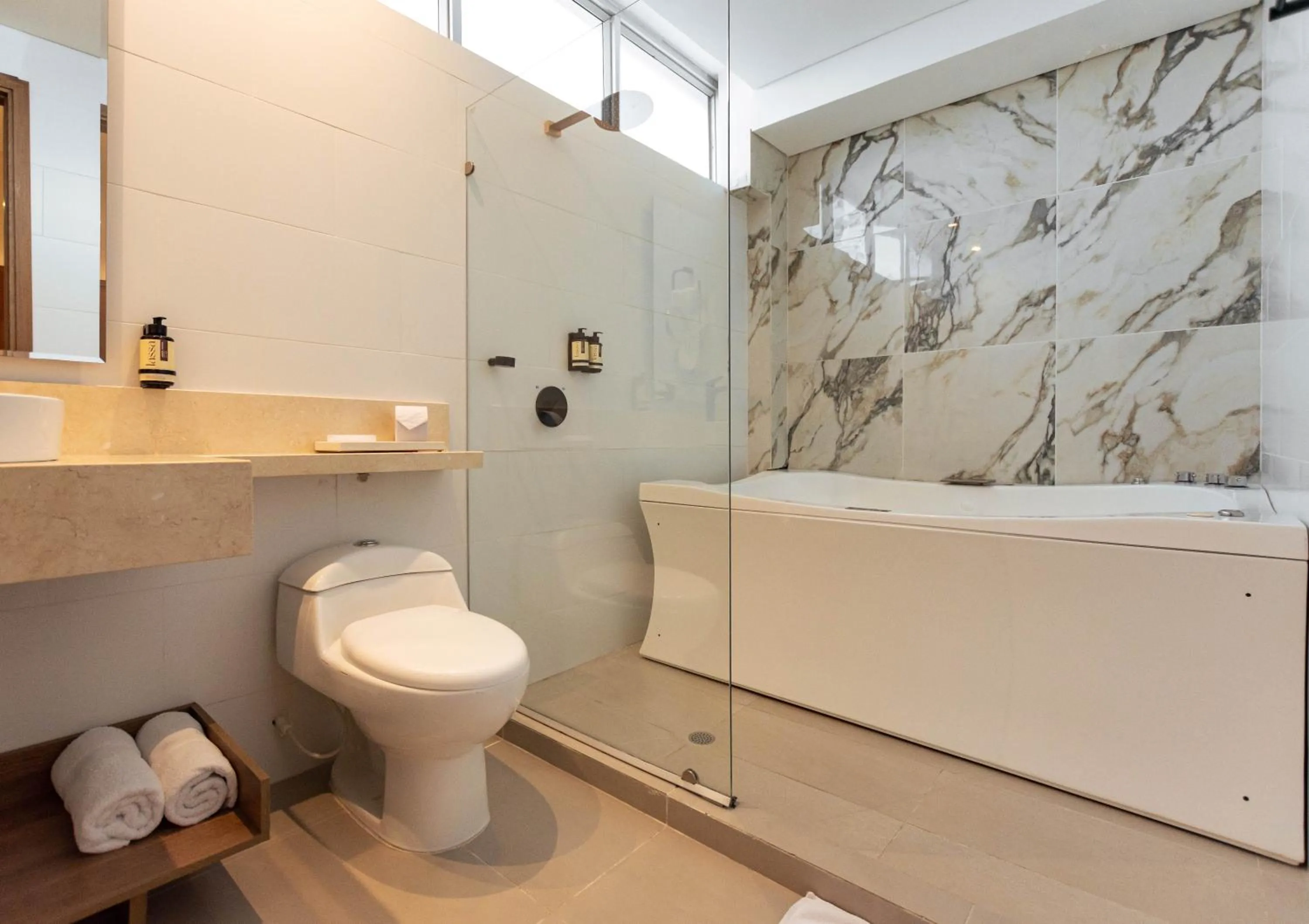 Hot Tub in Hotel Zi One Luxury