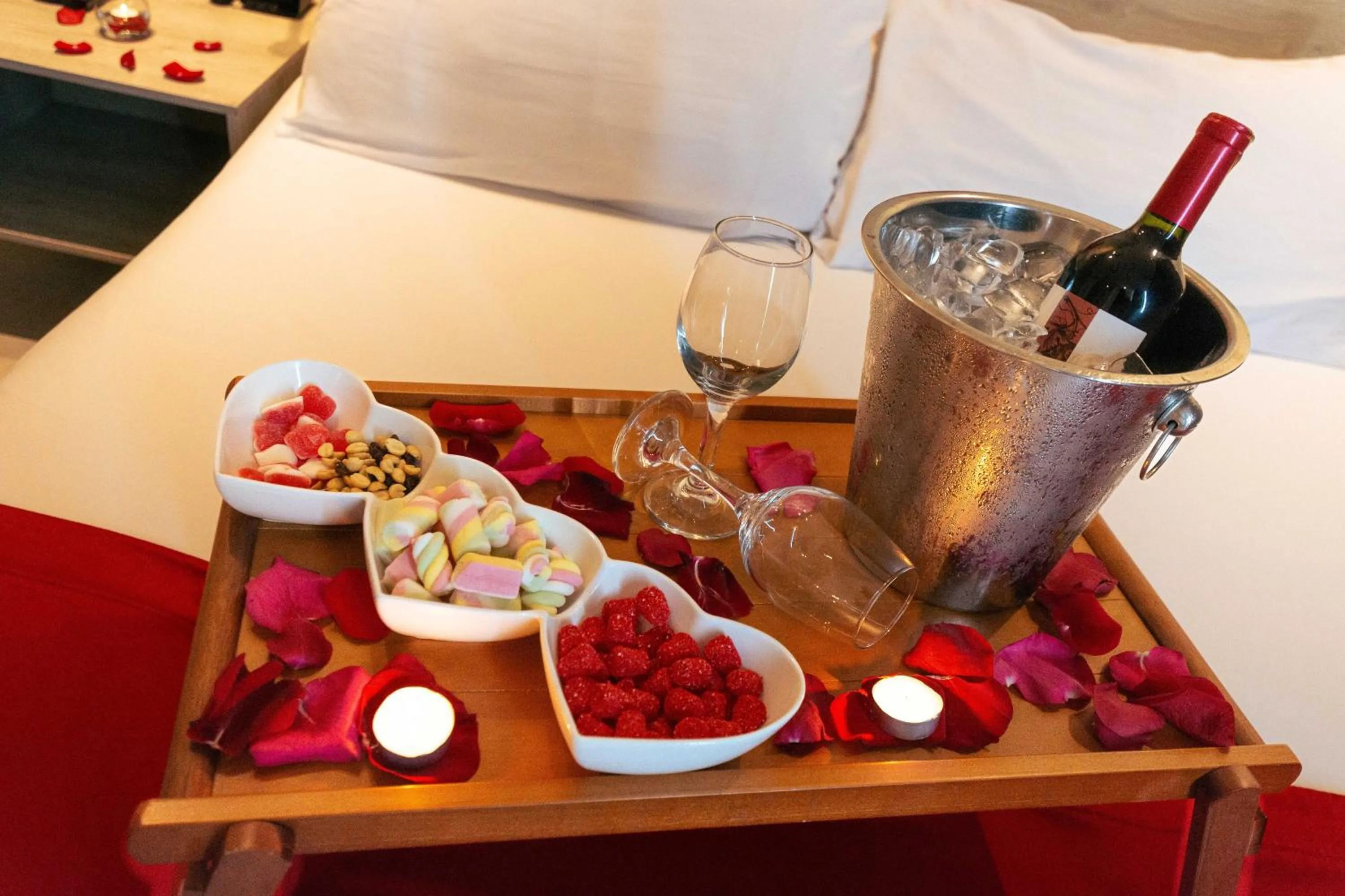 room service in Hotel Zi One Luxury