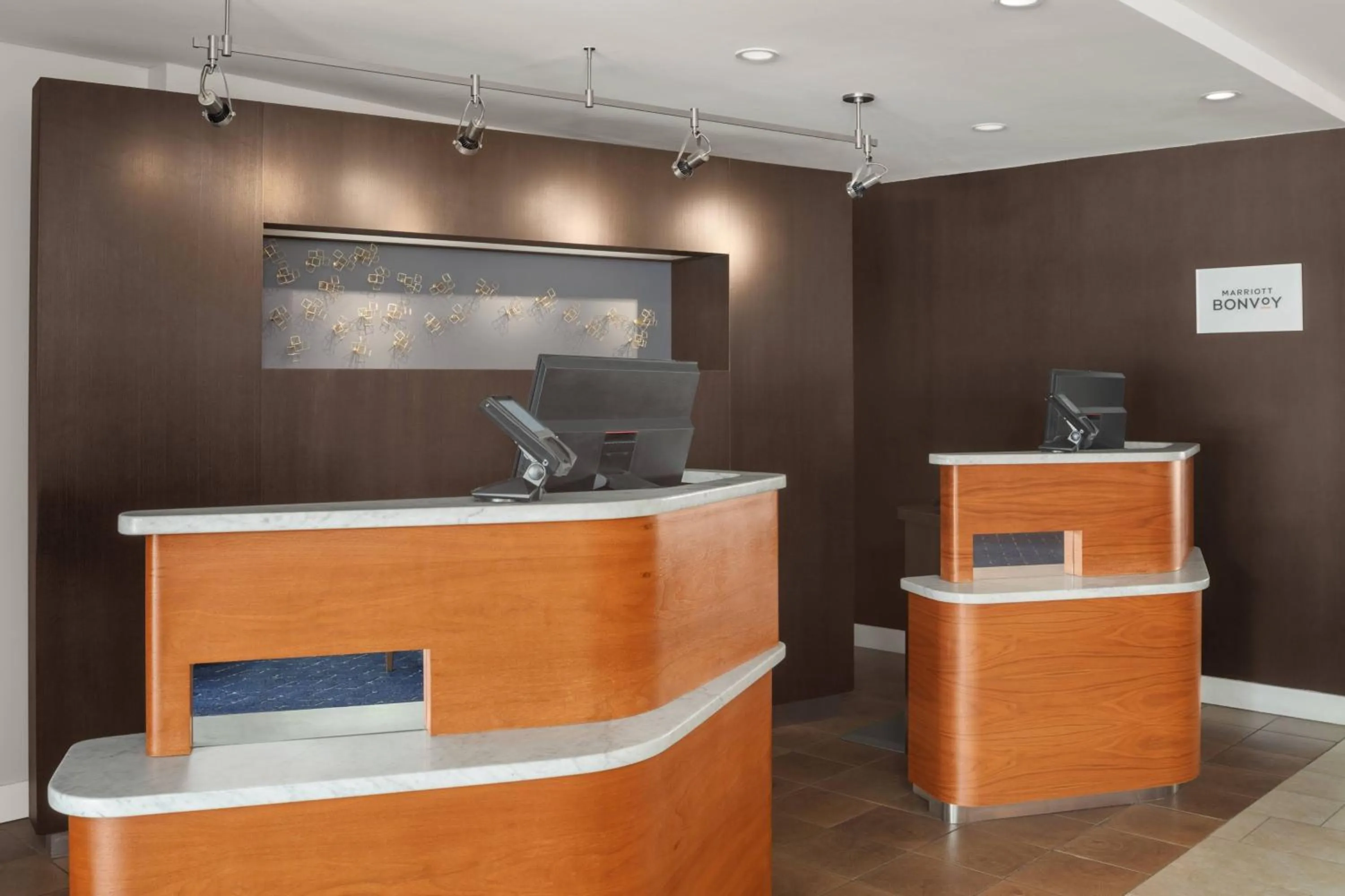 Lobby or reception in Courtyard Portland Airport