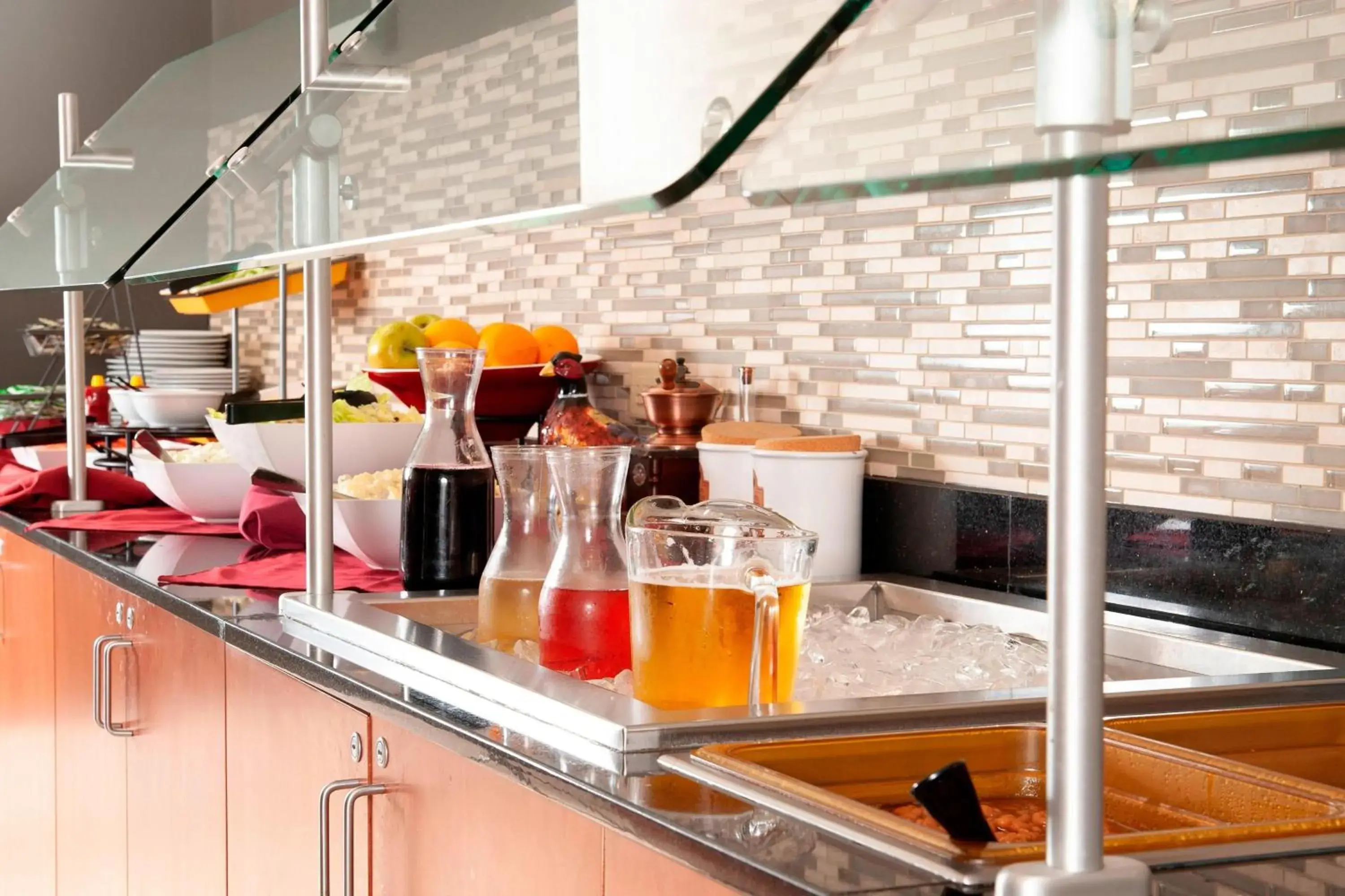 Restaurant/places to eat in Residence Inn by Marriott Raleigh Crabtree Valley Restaurant/places to eat in Residence Inn by Marriott Raleigh Crabtree Valley