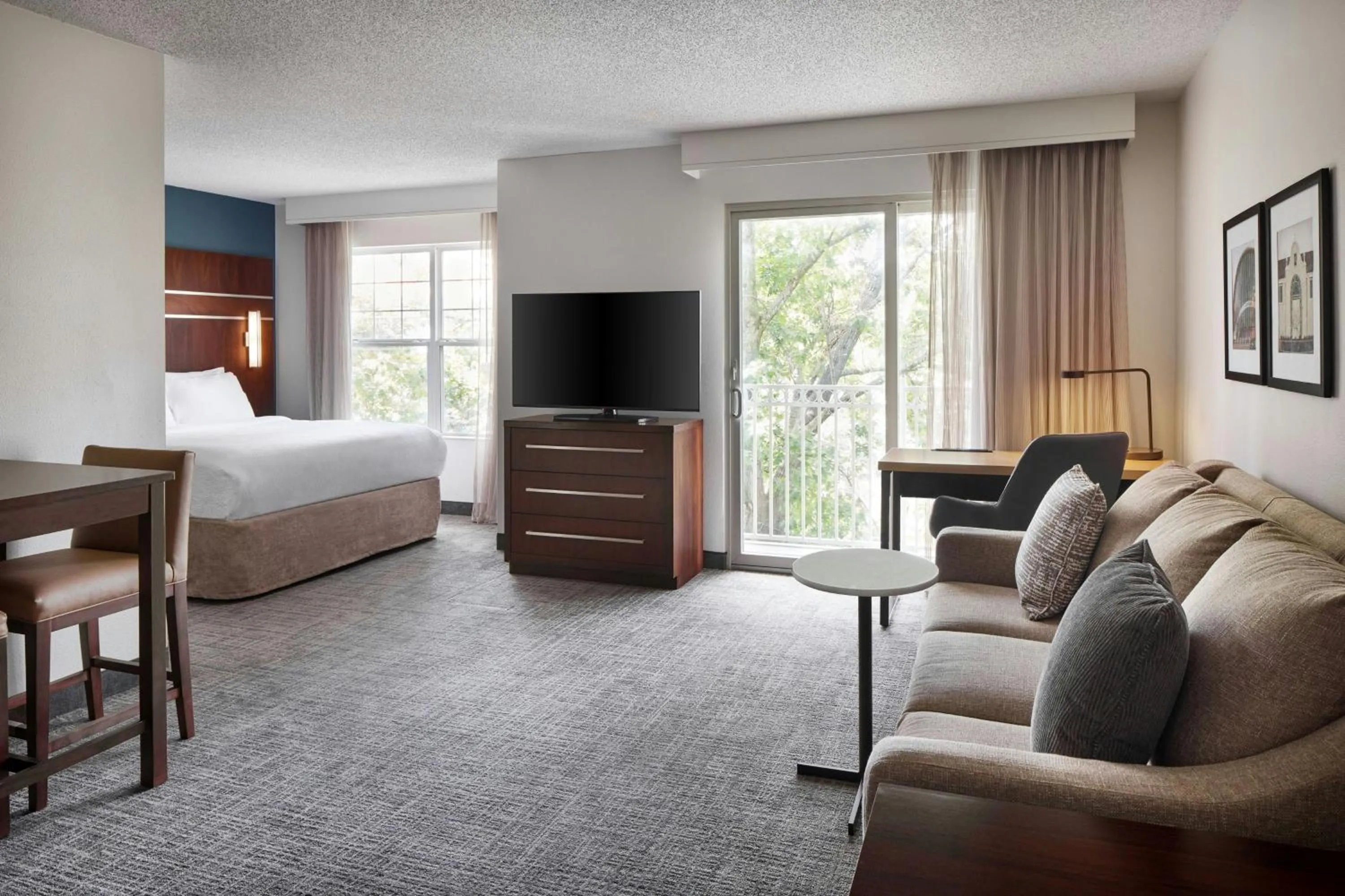 Bedroom, Bed in Residence Inn by Marriott Raleigh Crabtree Valley