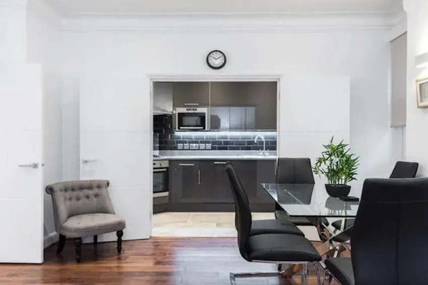 Fleet Street Apartment 3 Fleet Street Apartment 3