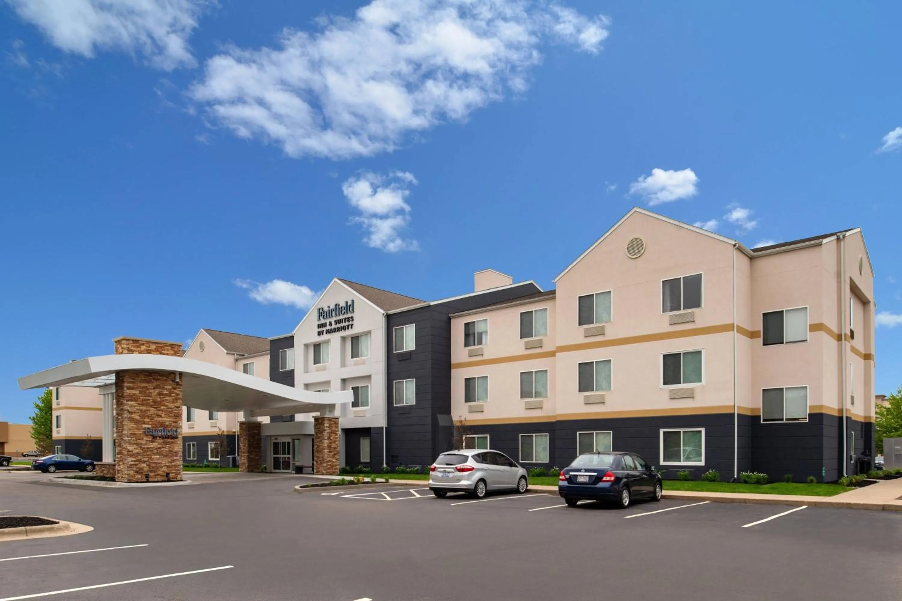 Property building in Fairfield Inn and Suites Beloit