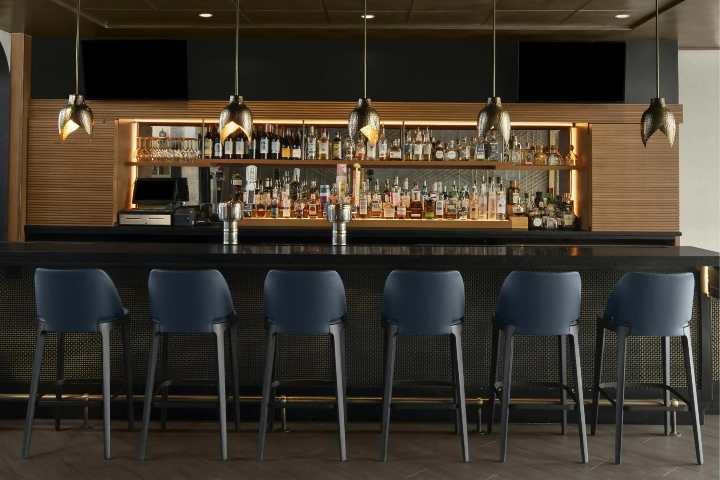 Lounge or bar in Renaissance Raleigh North Hills Hotel