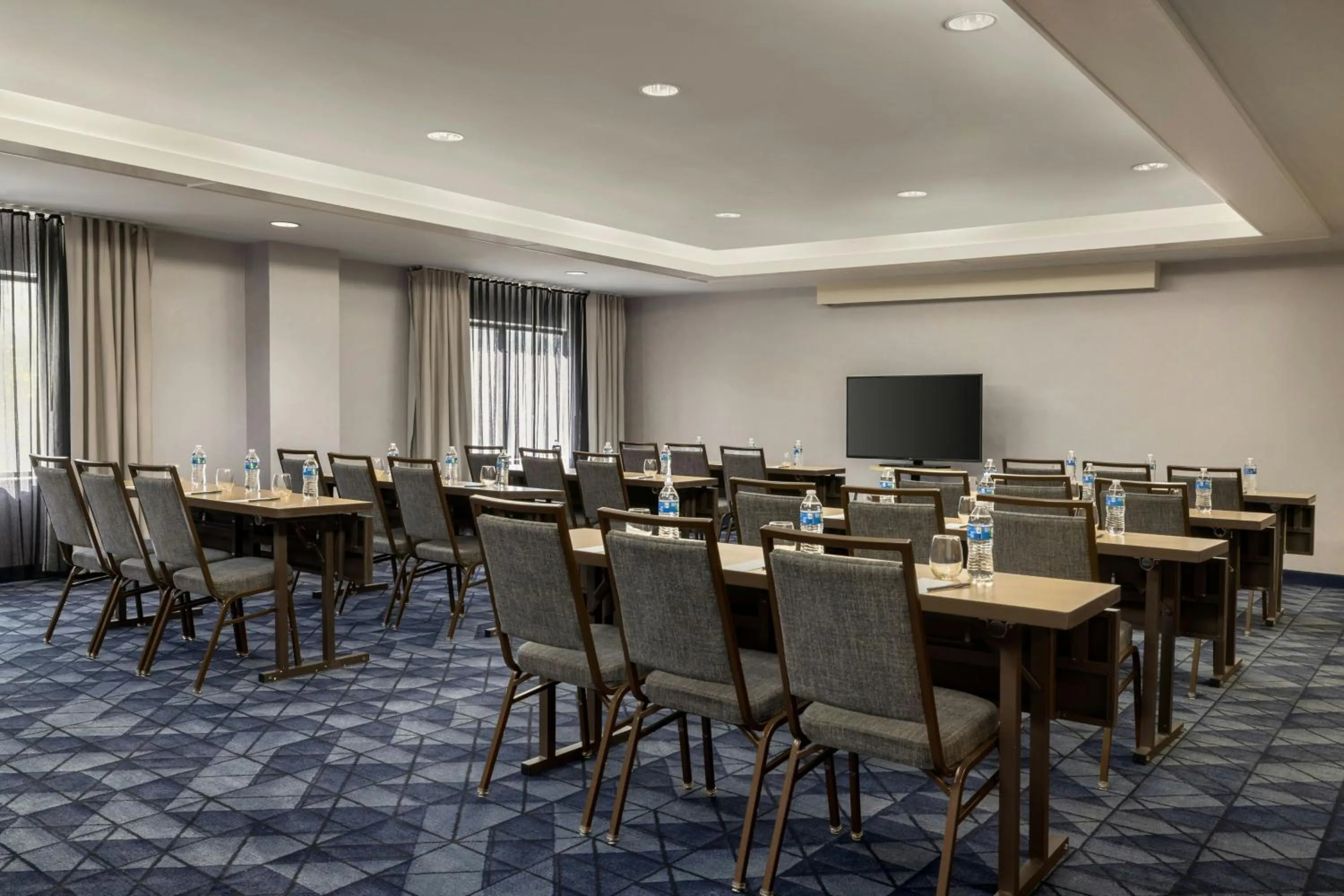 Meeting/conference room in Courtyard Richmond Chester