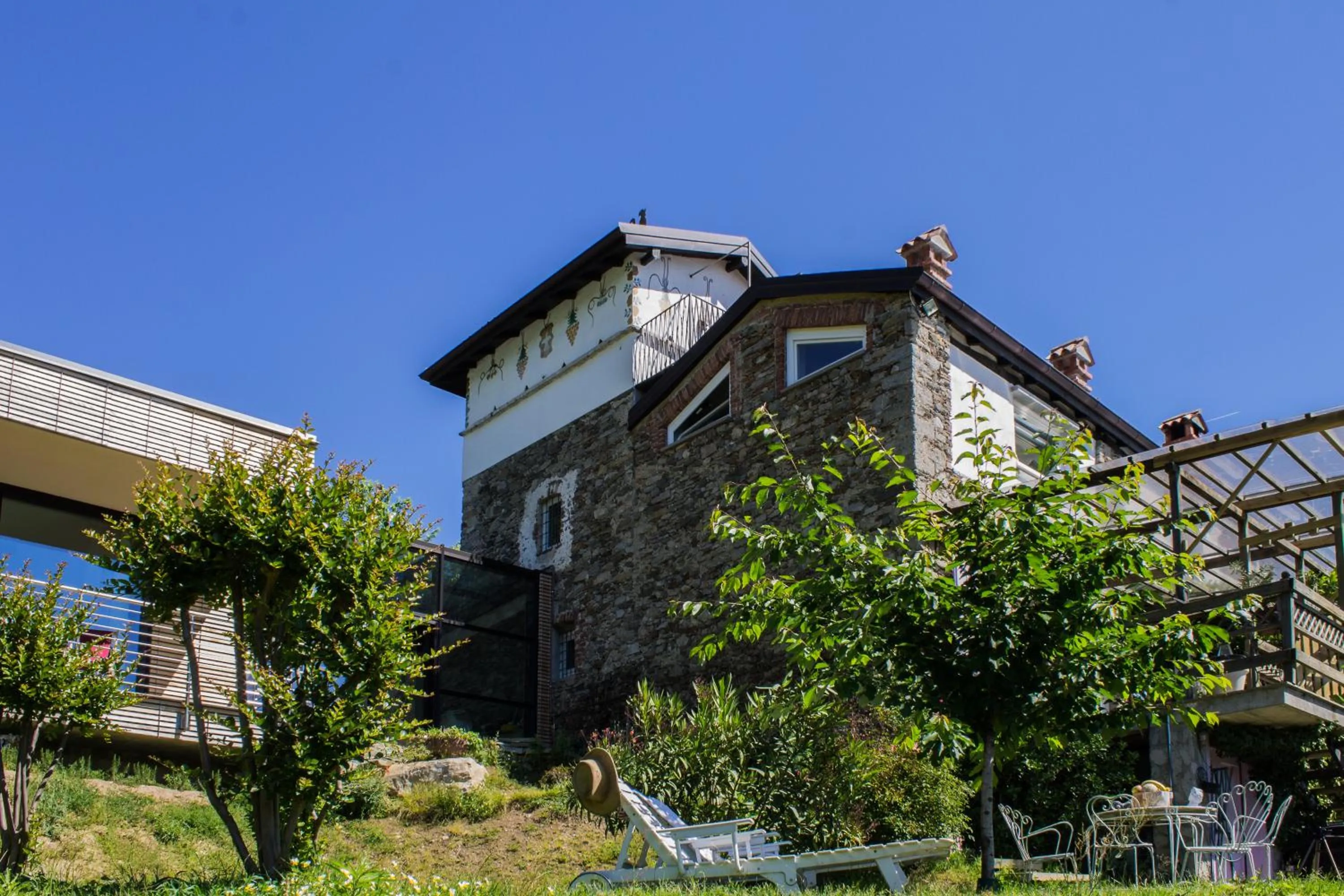 Property building in La TORRETTA Studios & Suite