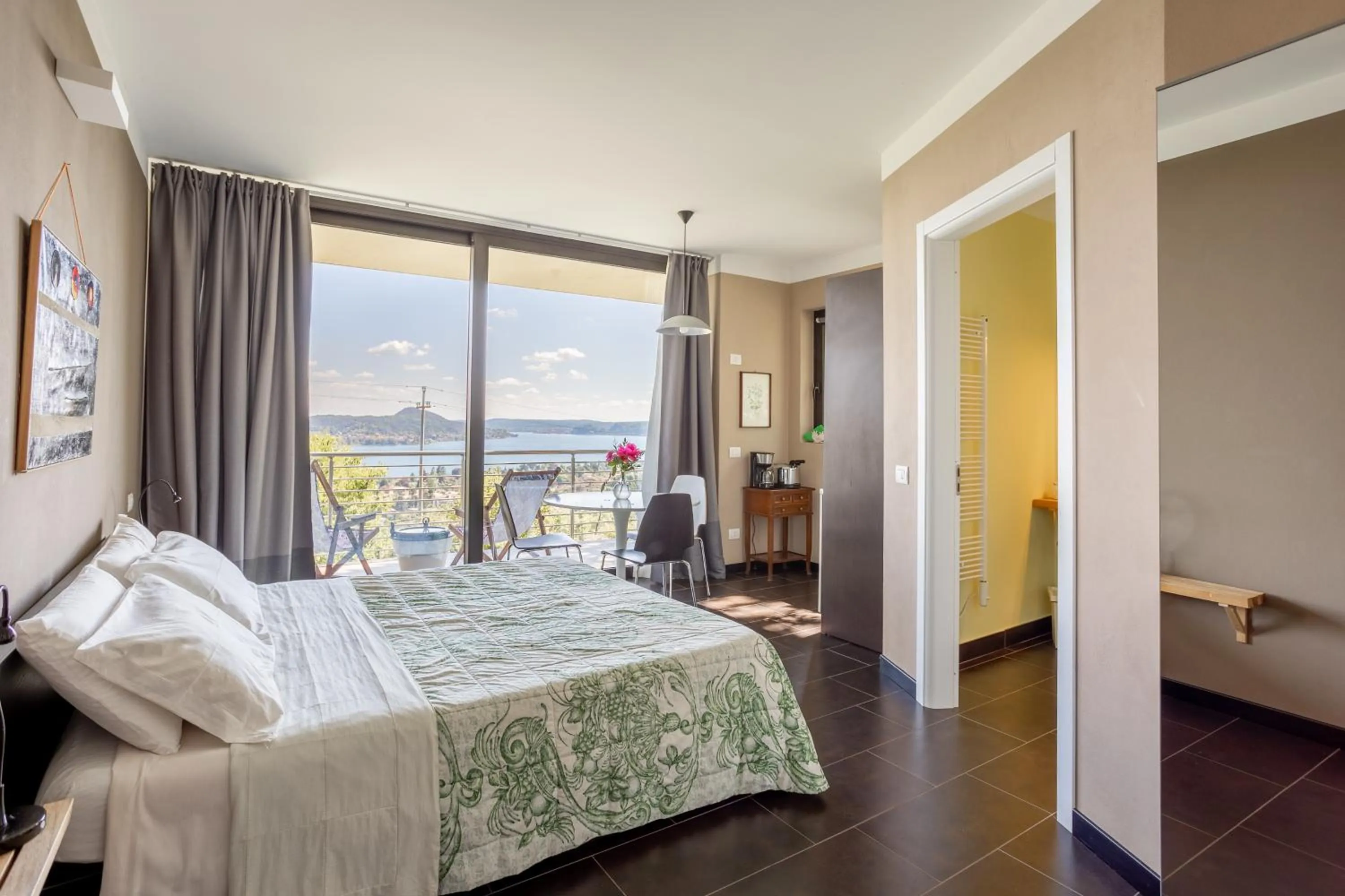 Bed in La TORRETTA Studios & Suite